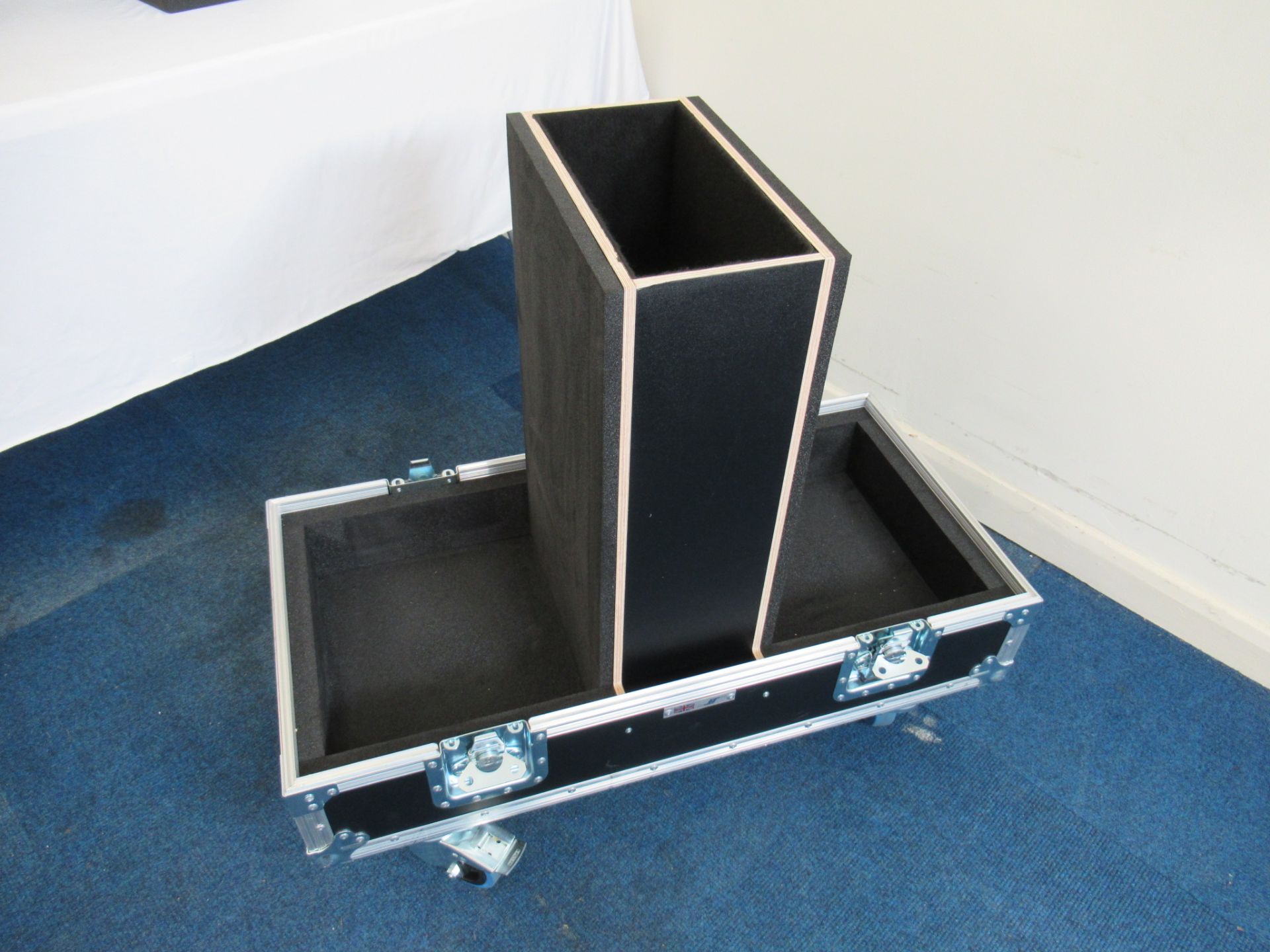 (2) DAS Audio Artec-510 Black Speakers - Image 10 of 14