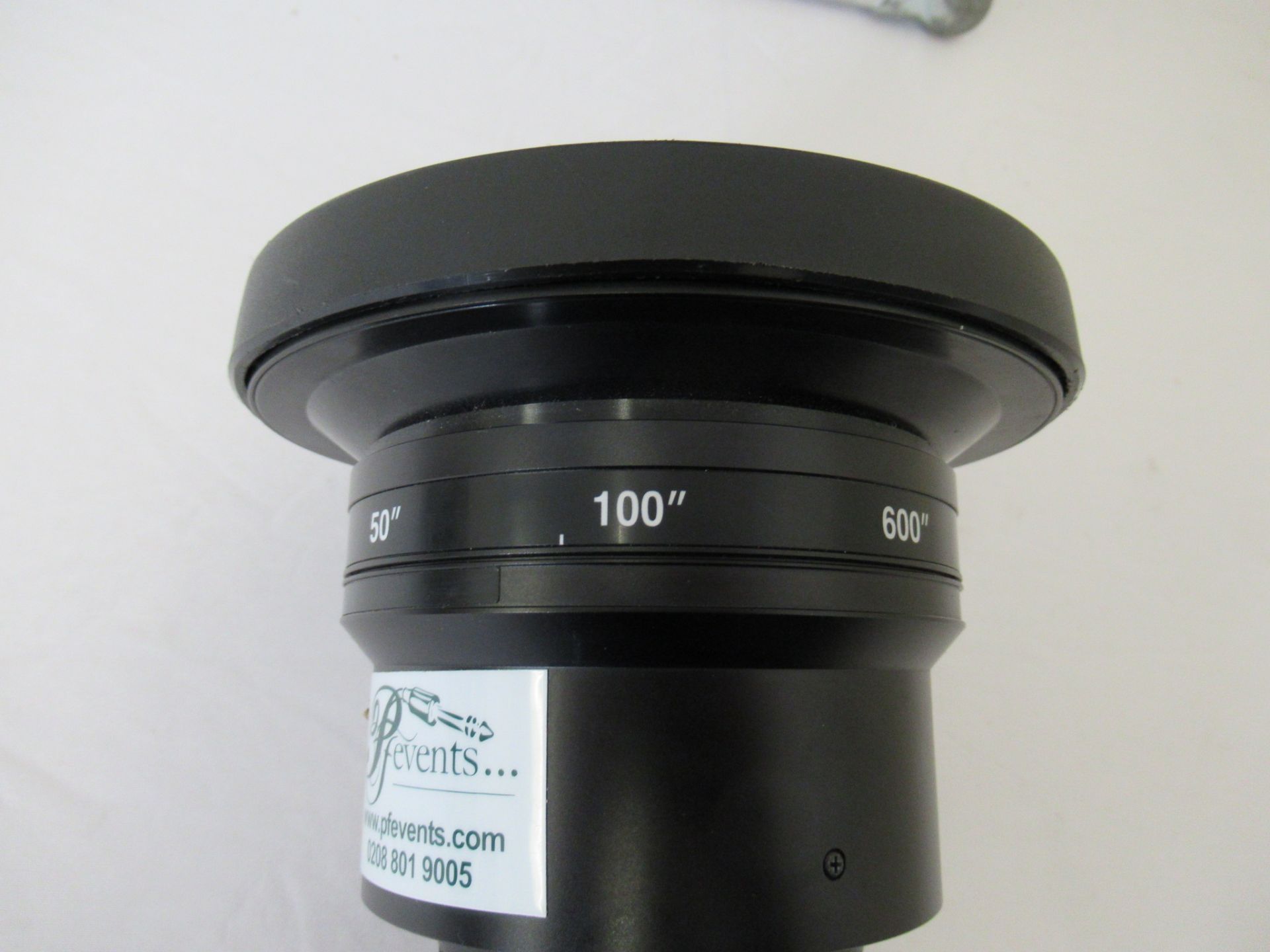 Panasonic ET-DLE085 digital light processing projection zoom lens 0.8-1.0:1 - Image 4 of 11