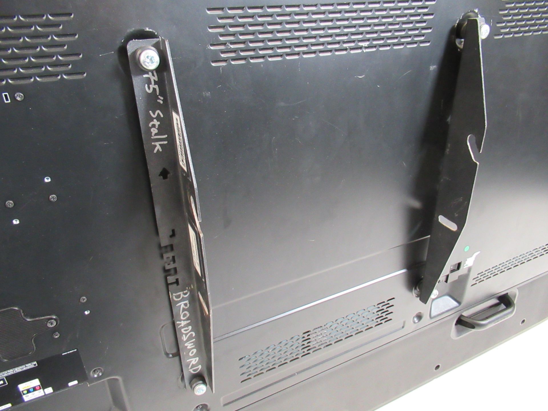 Samsung DM75E DME Series - 75" LED-backlit LCD display - Image 11 of 15