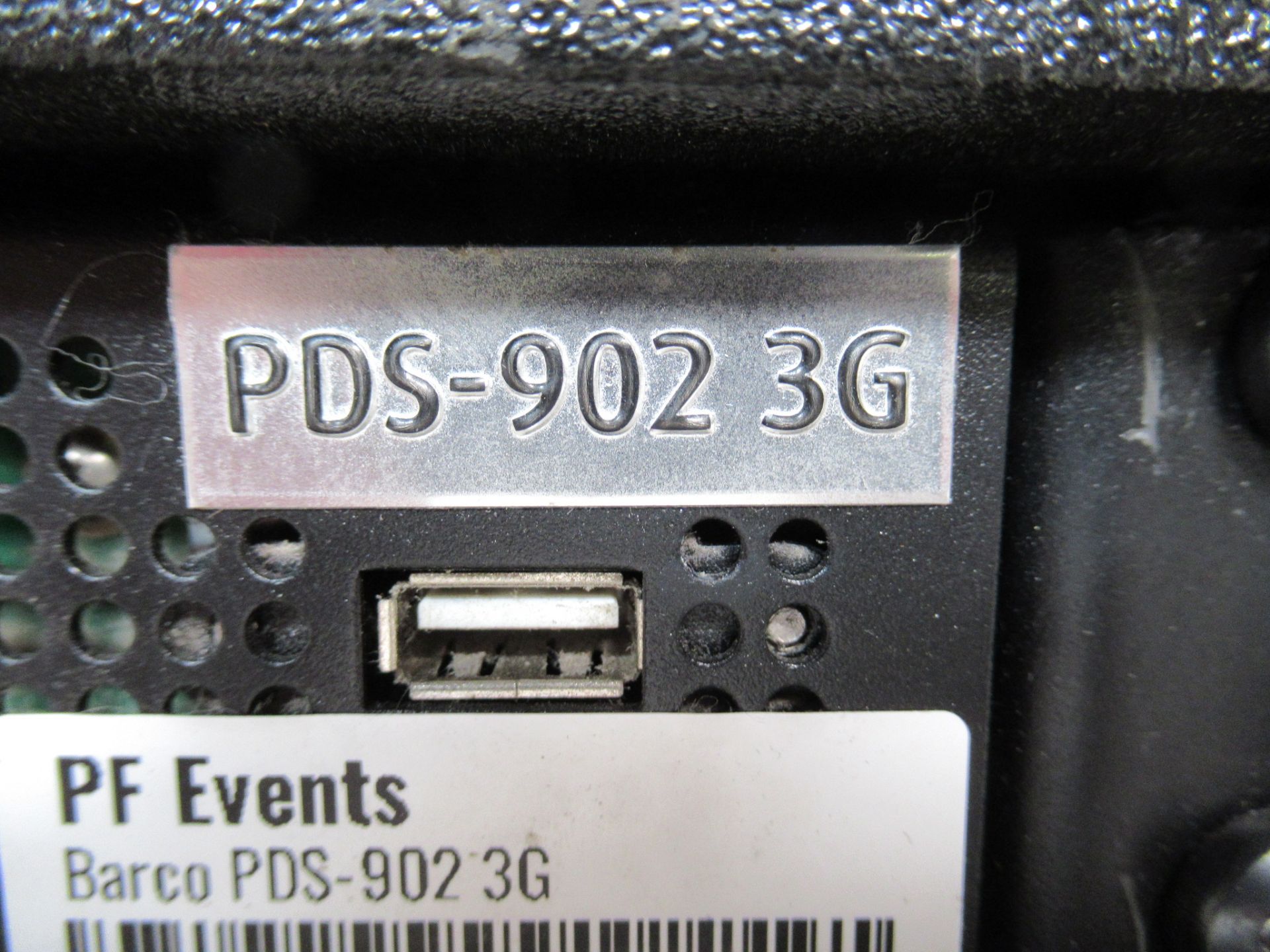 Barco PDS-902 3G DVI video switcher - Image 5 of 14