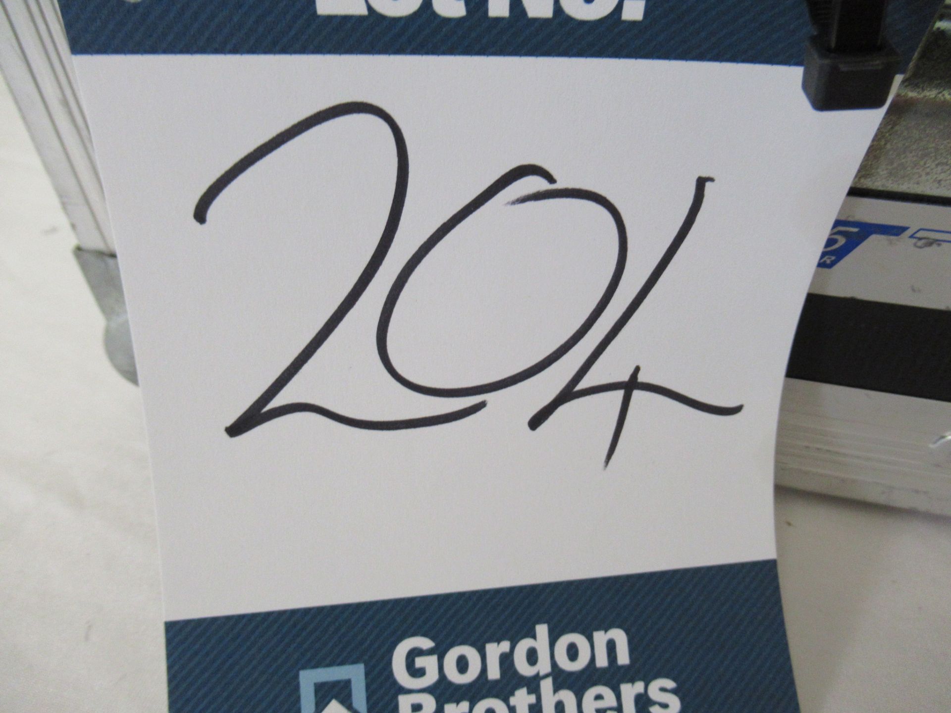 Panasonic TKGF0156-3 digital light processing projection standard zoom lens 1.7-2.4:1 - Image 10 of 13