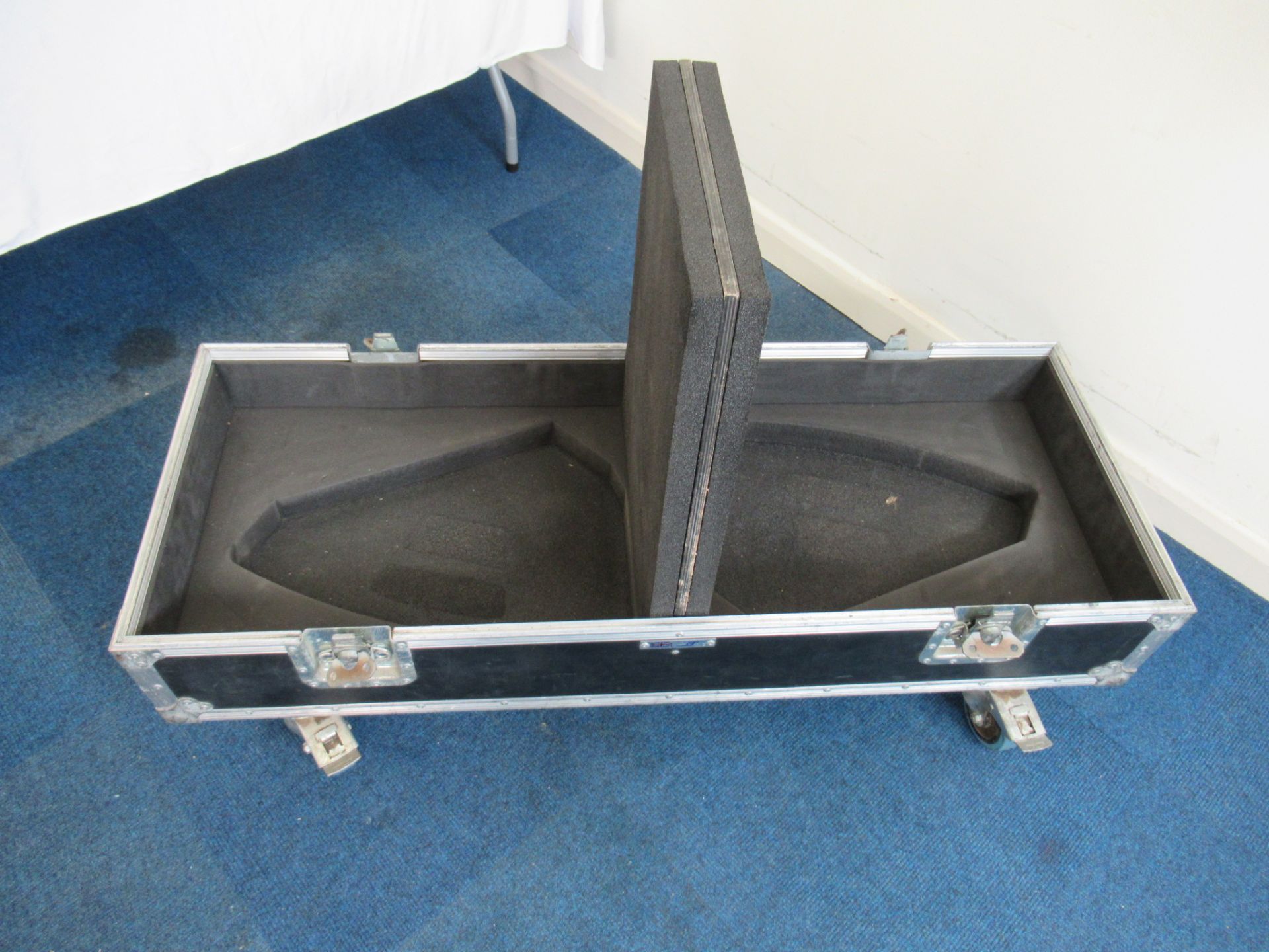 (2) d&b Audiotechnik M4 Stage Monitors - Image 8 of 12