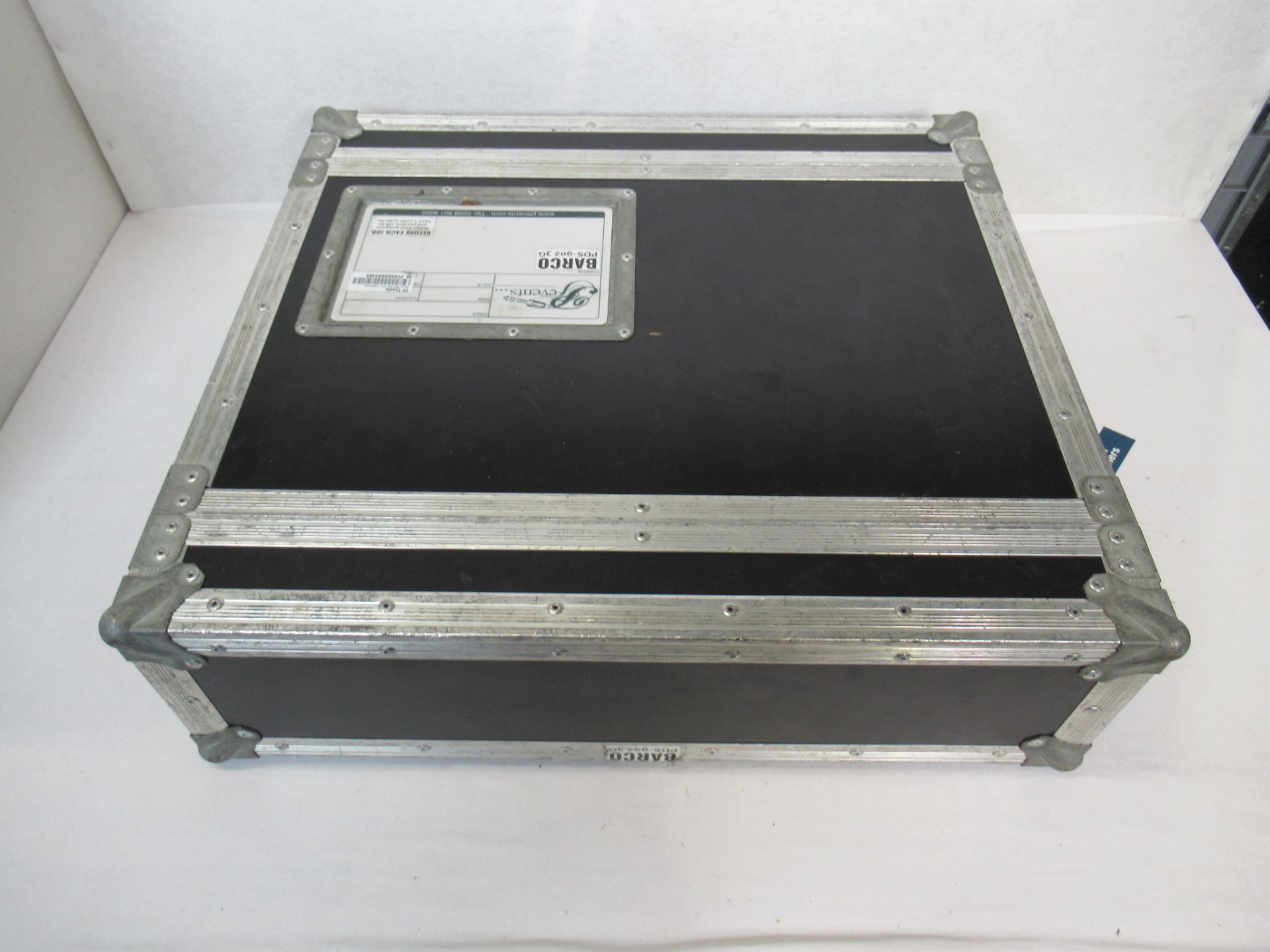 Barco PDS-902 3G DVI video switcher - Image 8 of 10