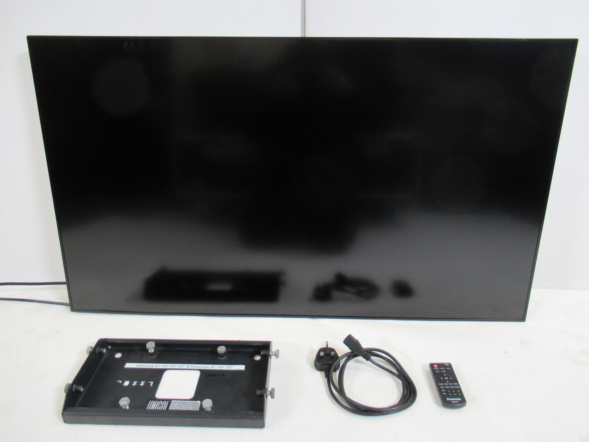 Panasonic TH-49LF8W 49" Monitor - Image 4 of 13