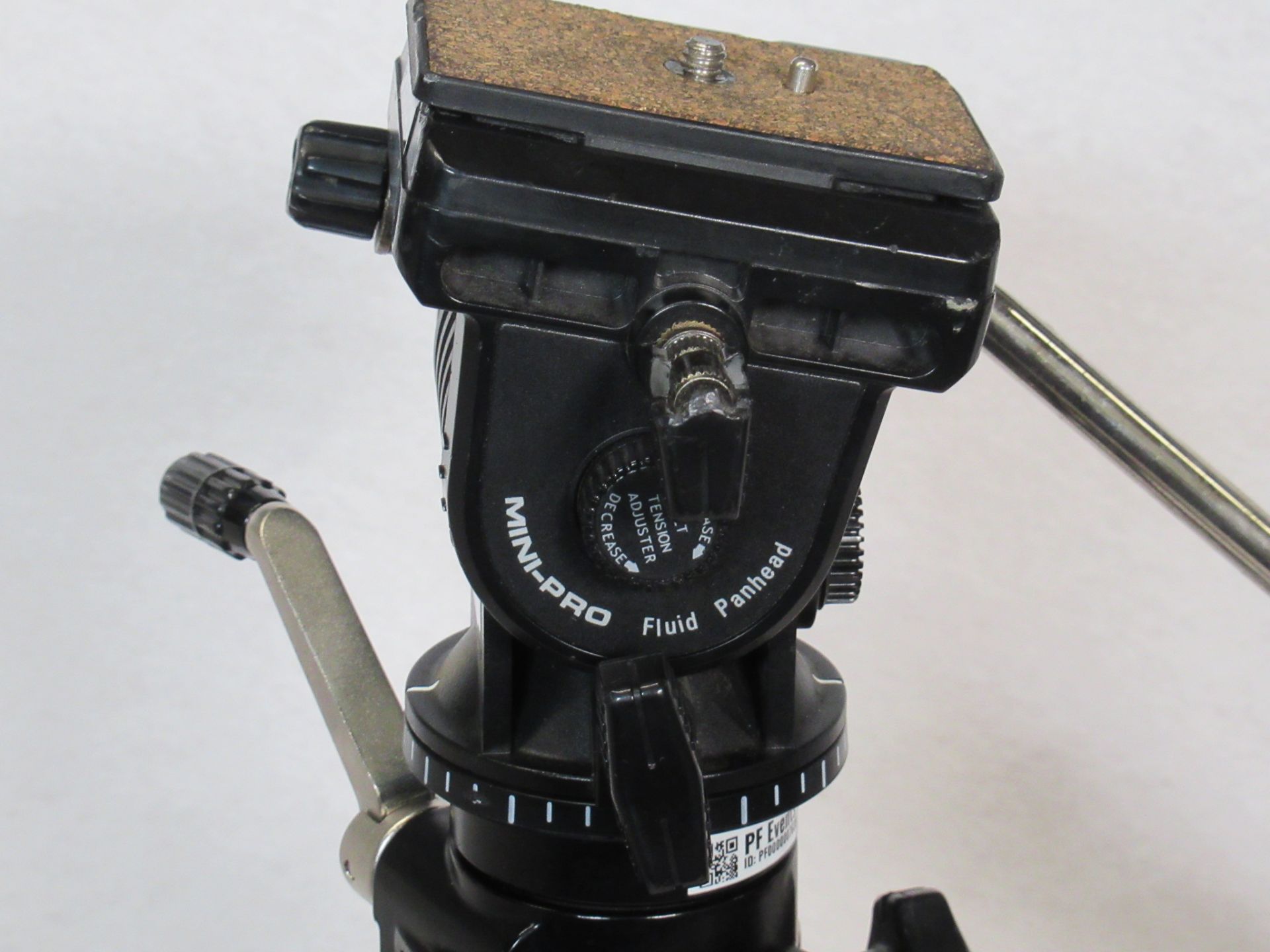 (2) Velbon DV-7000 Video Tripod Stand - Image 6 of 10