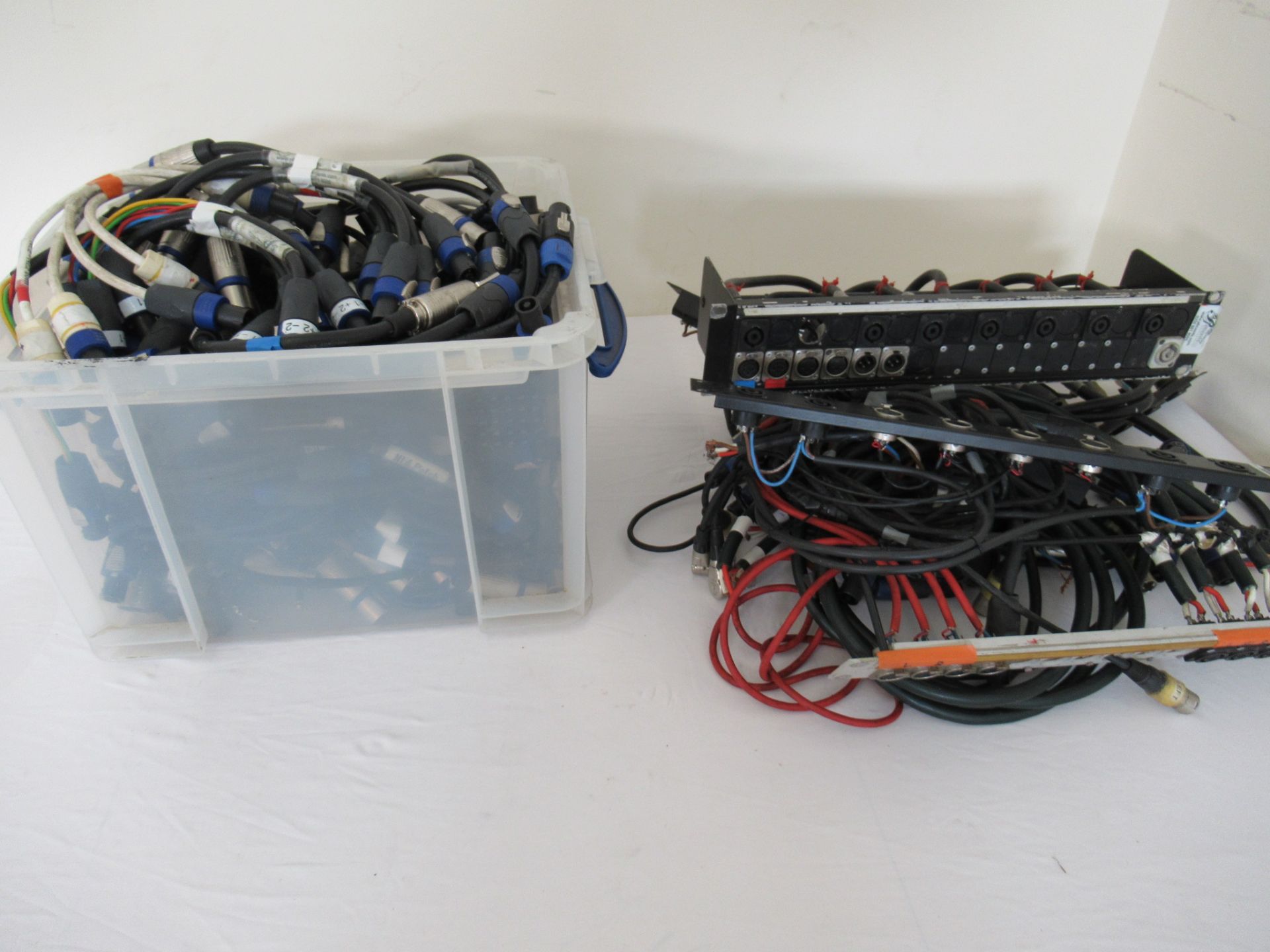 Various Speaker Cable Adaptors - Image 2 of 9