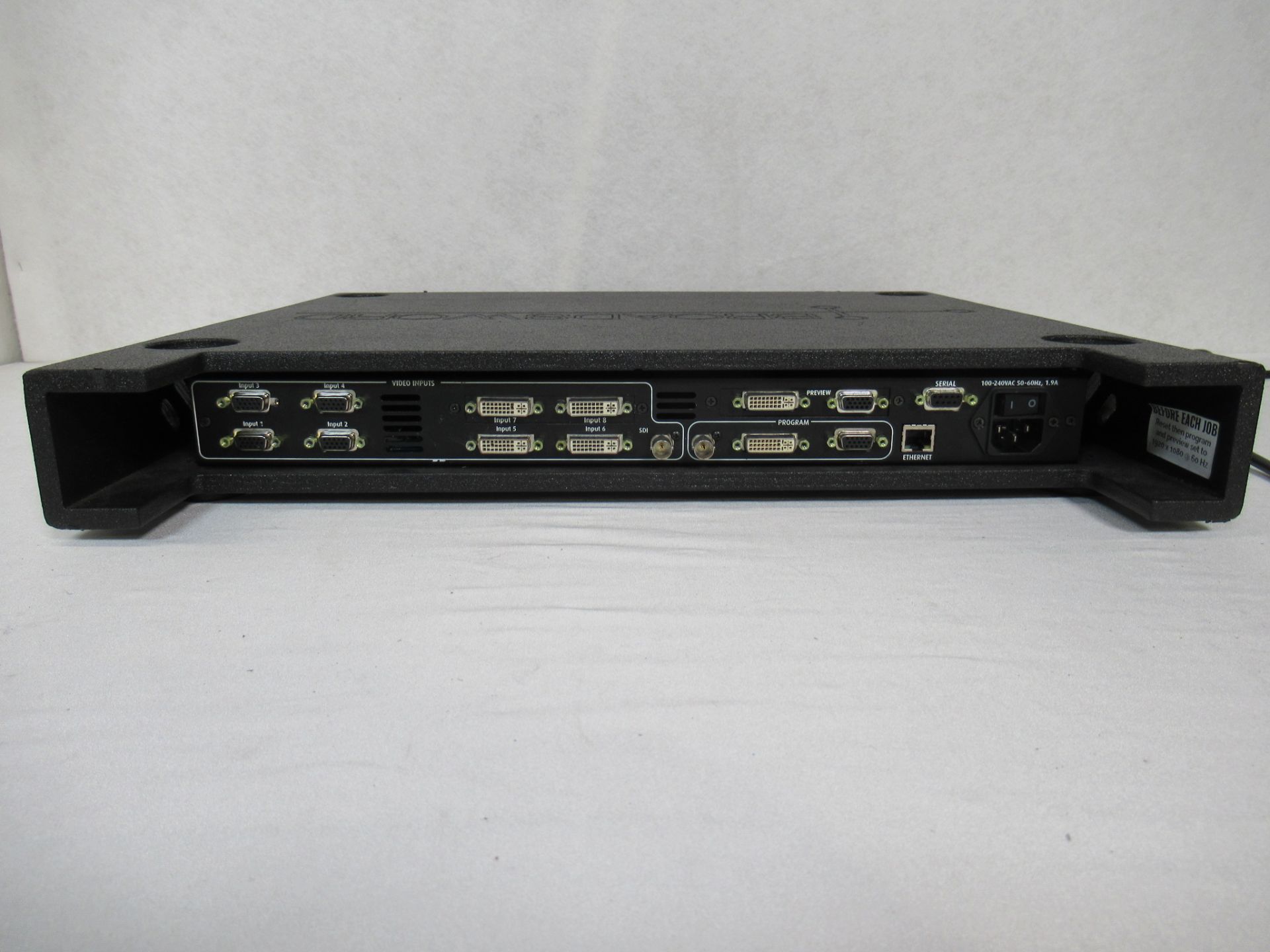Barco PDS-902 3G DVI video switcher - Image 6 of 14