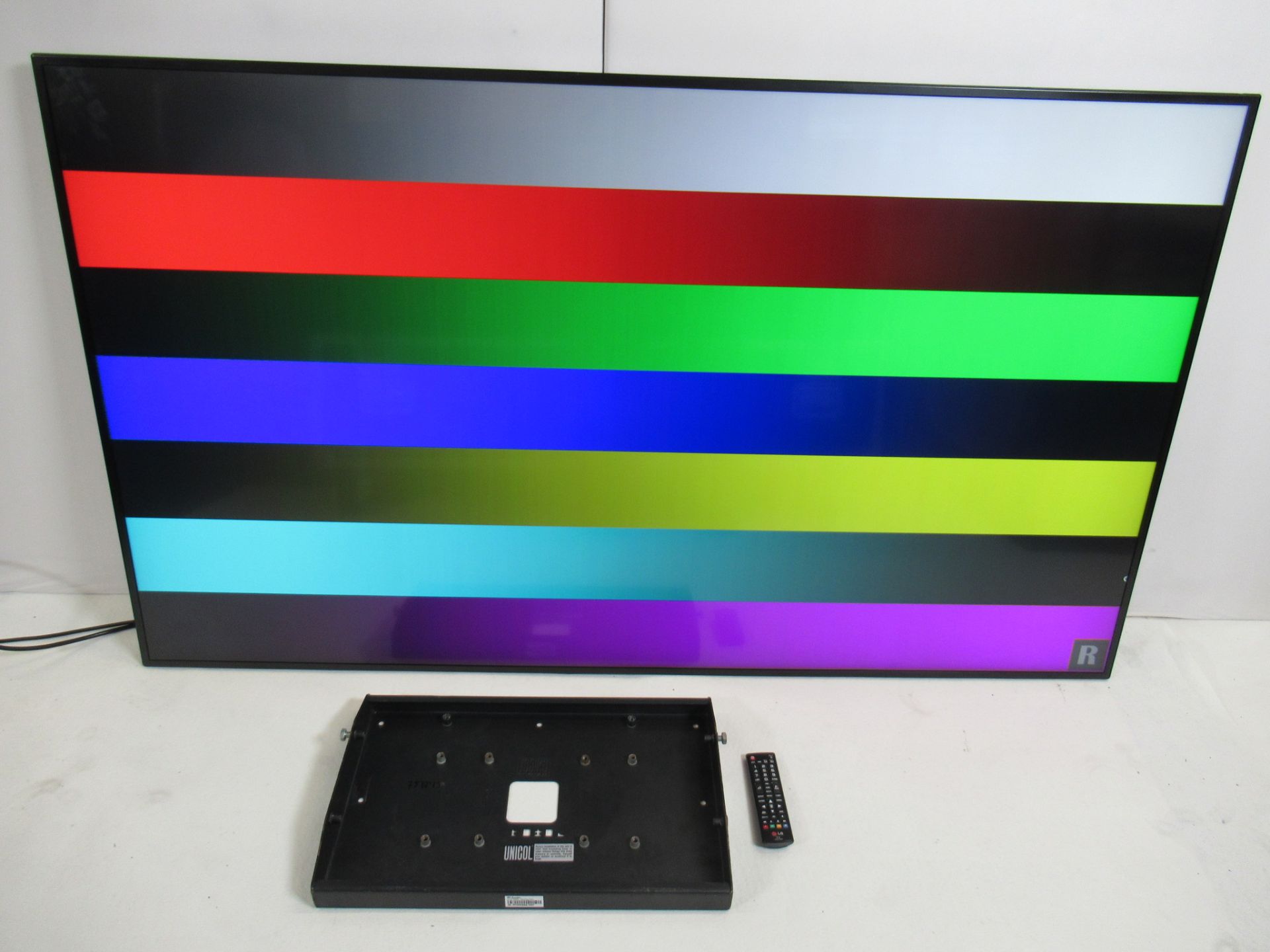 LG 75UM3C 75" LED-backlit LCD display - UHD 4K