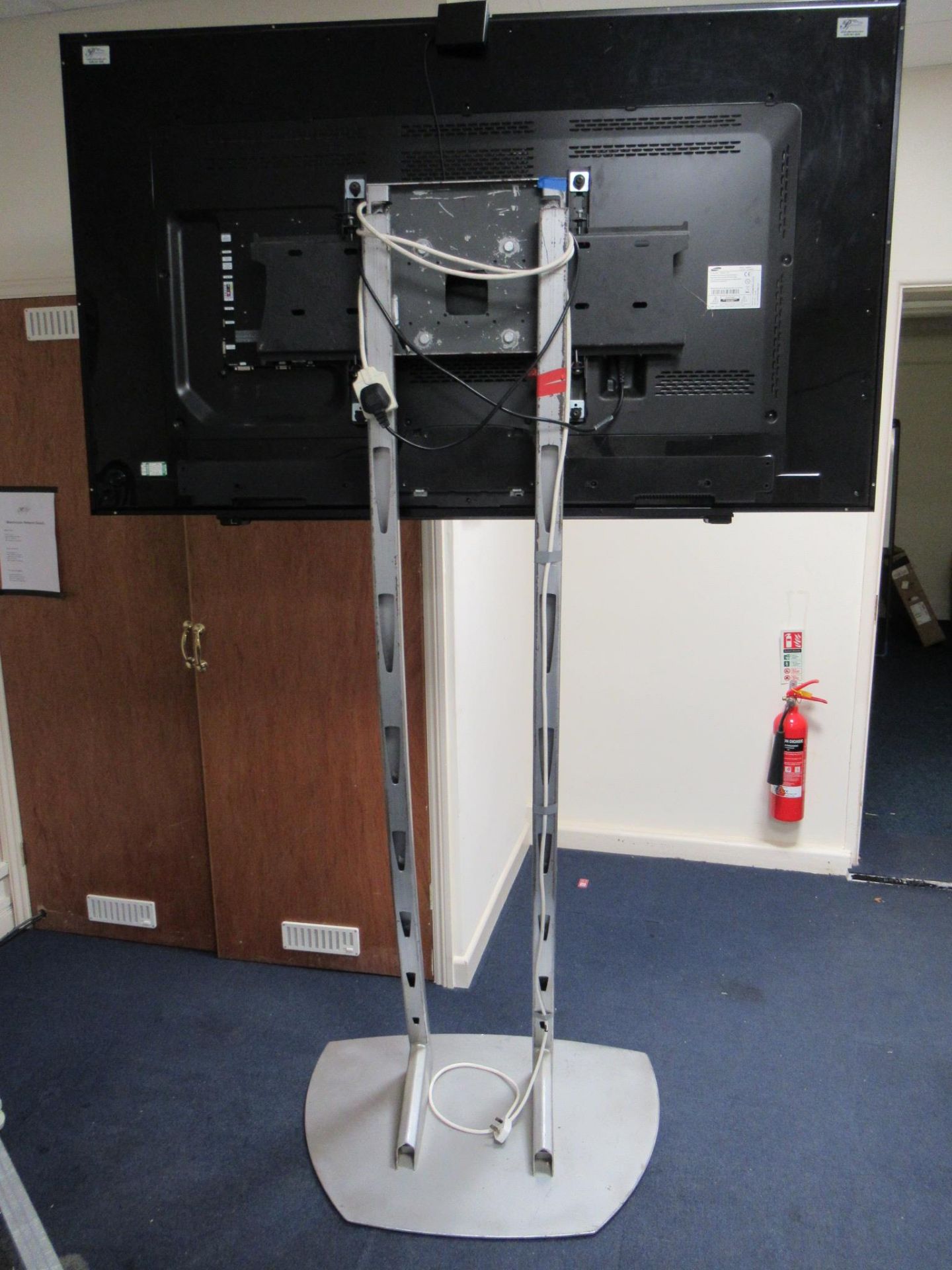 Samsung ME65B 65" LED-backlit LCD flat panel display - Image 3 of 8