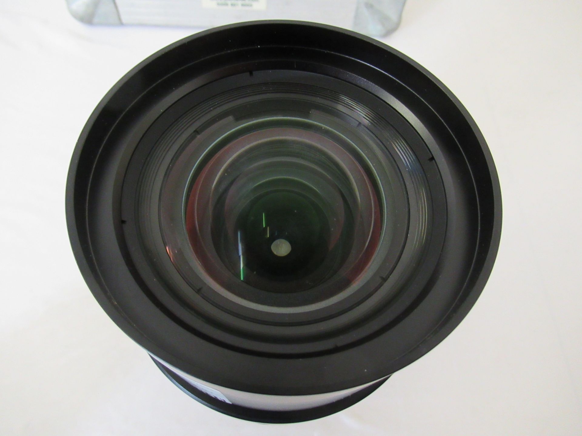 Sanyo LNS-W21 on-axis short fixed projection lens 1.3-1.9:1 - Image 6 of 10