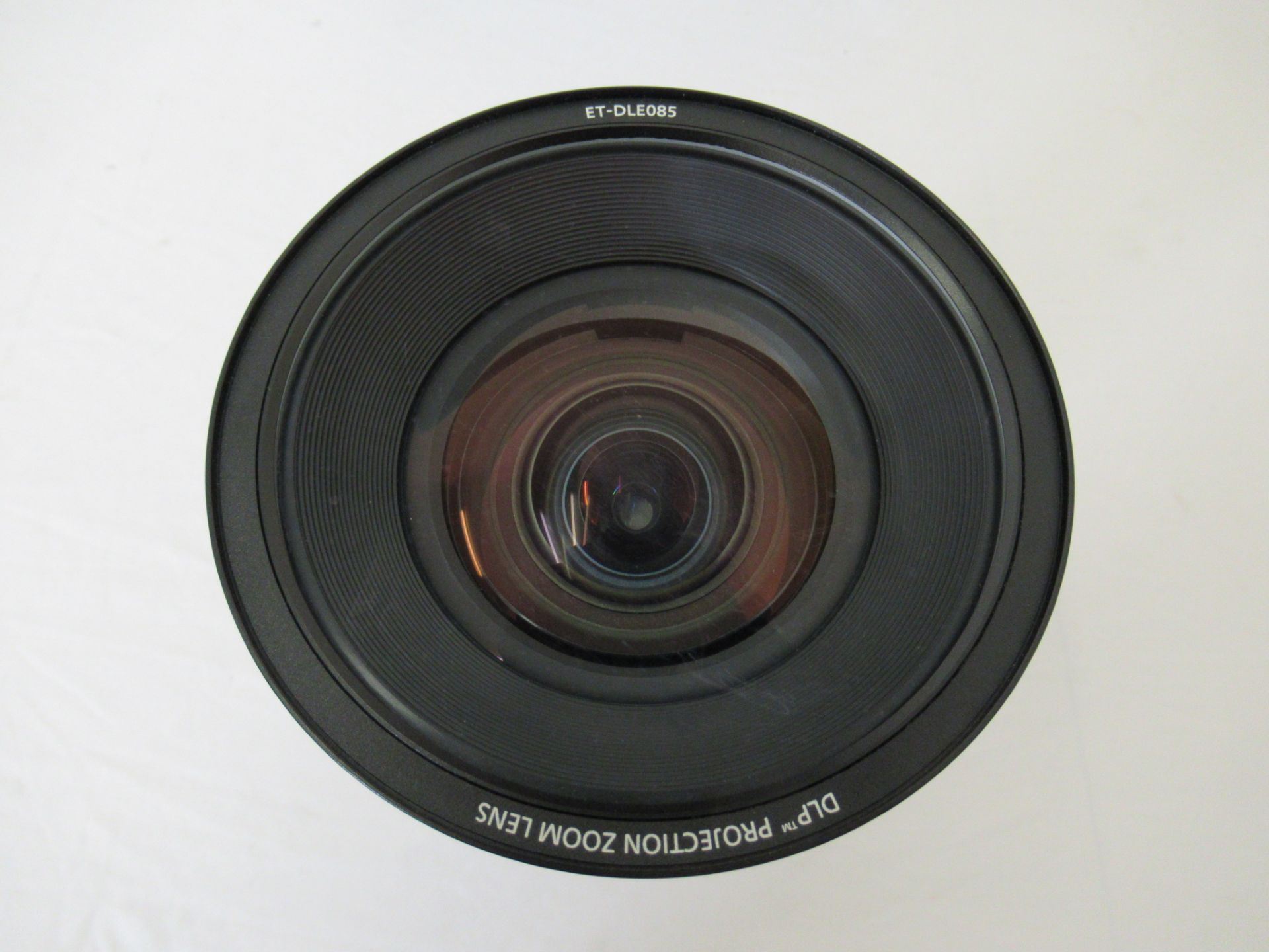 Panasonic ET-DLE085 digital light processing projection zoom lens 0.8-1.0:1 - Image 6 of 10