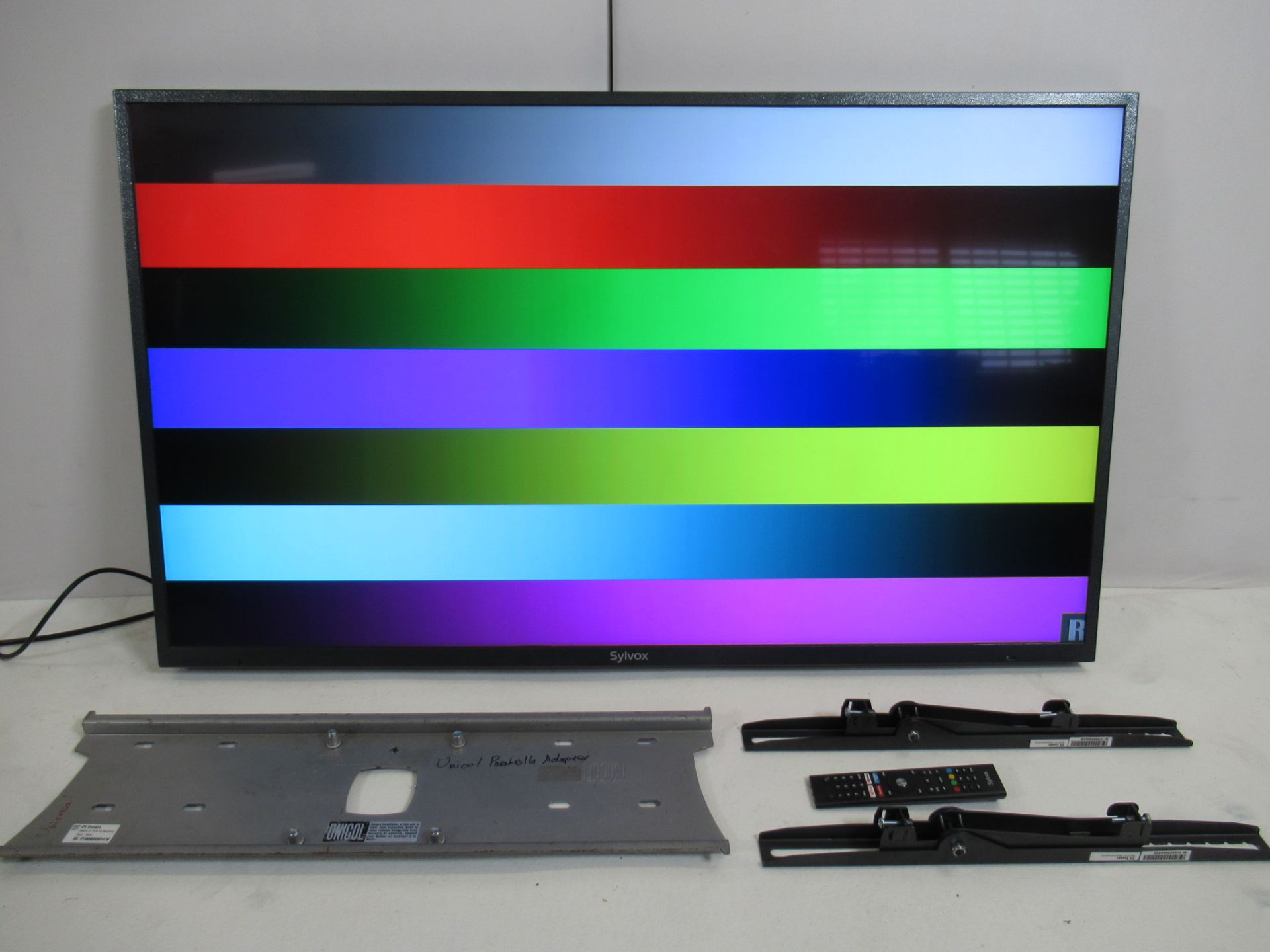 SYLVOX Full Sun Outdoor 4K UHD 55" Smart TV