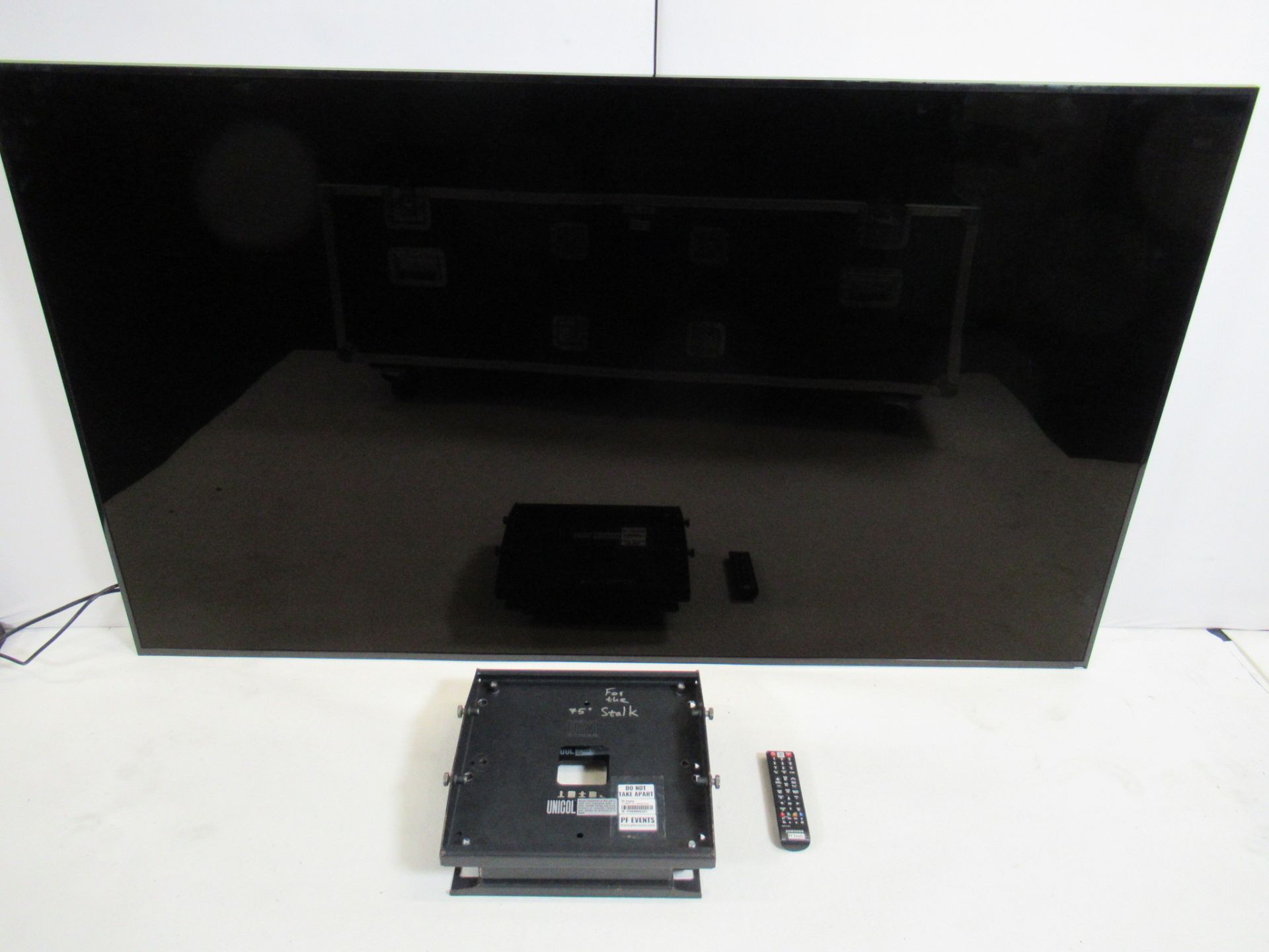 Samsung DM75E DME Series - 75" LED-backlit LCD display - Image 2 of 15