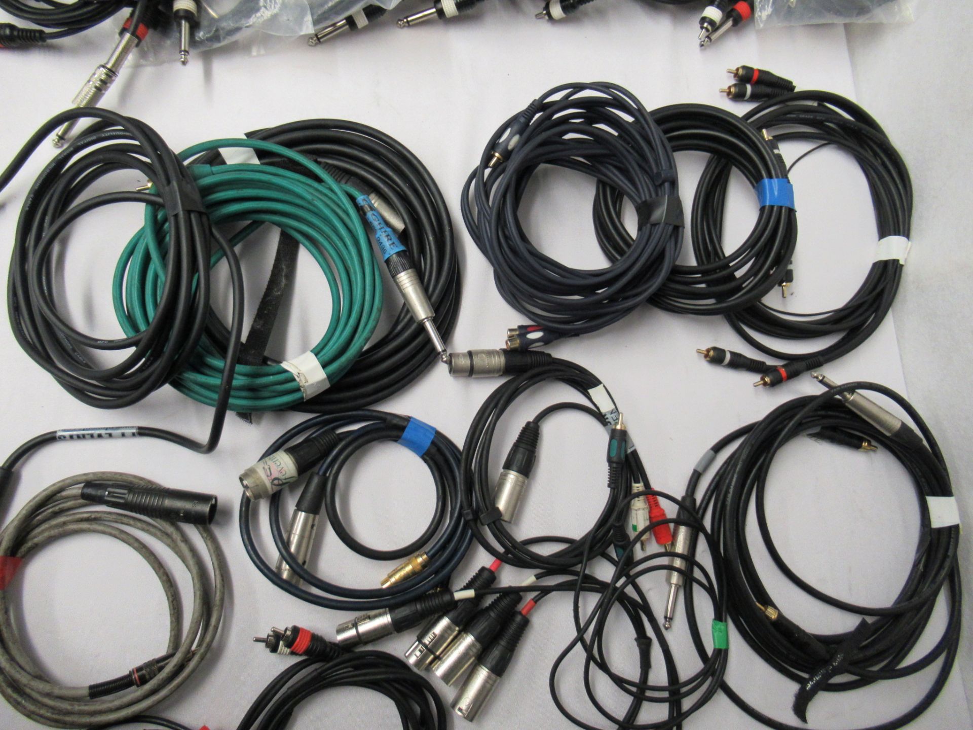 Quantity of RCA to RCA, RCA to 1/4" jack and RCA to XLR cables - Image 3 of 6
