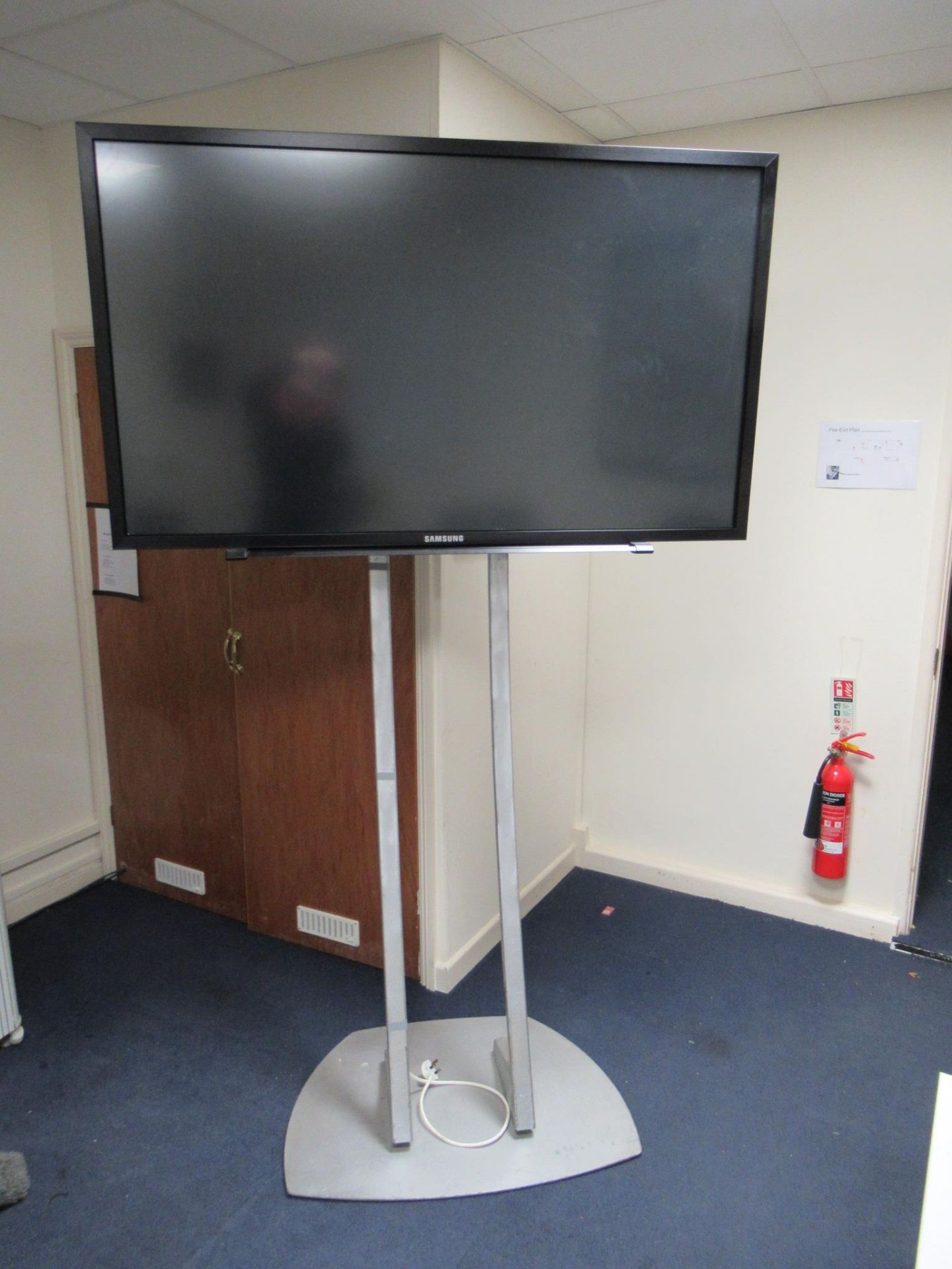 Samsung ME65B 65" LED-backlit LCD flat panel display