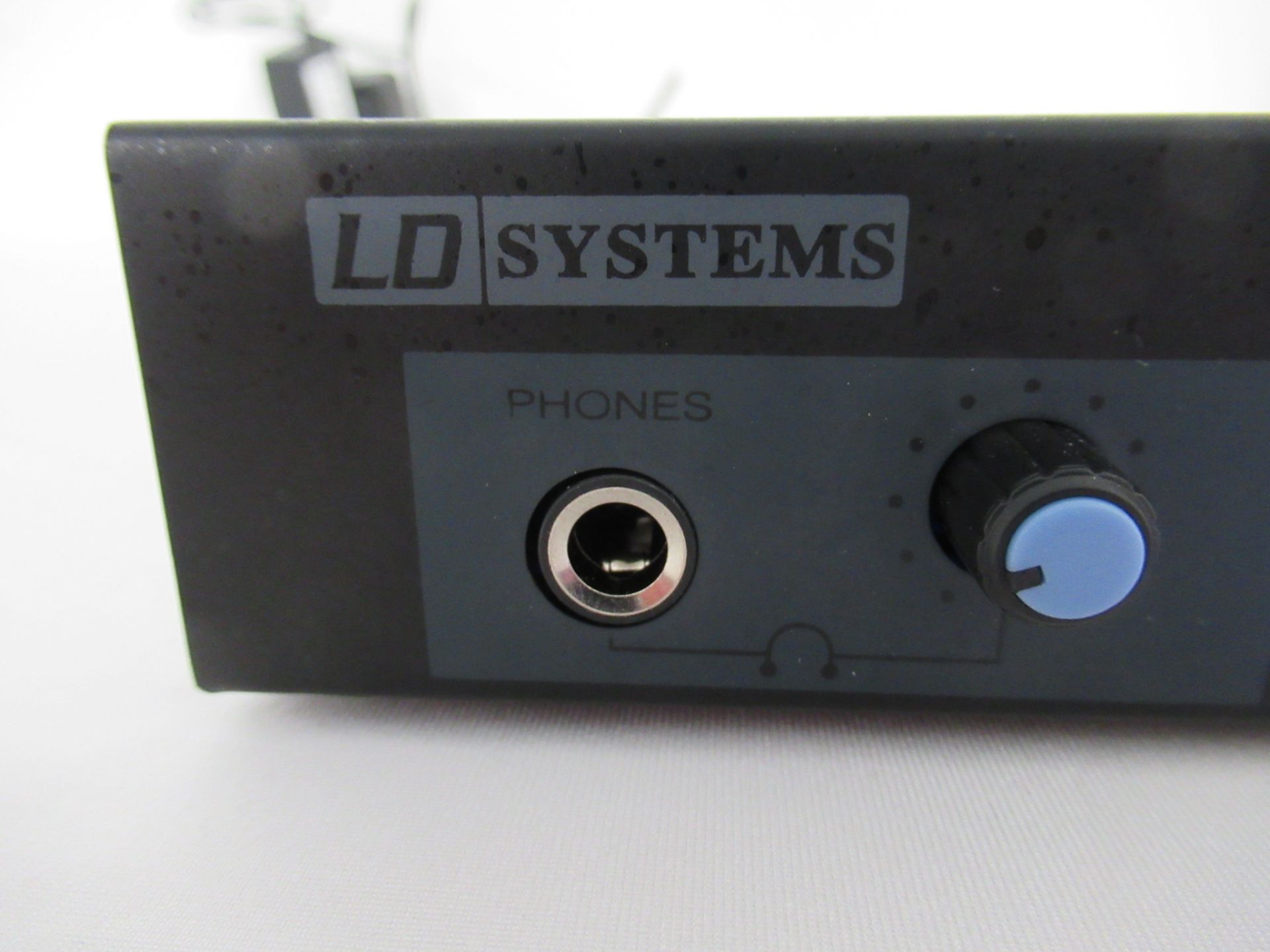 LD Systems MEI100G2 In-Ear Monitoring System - Image 5 of 14