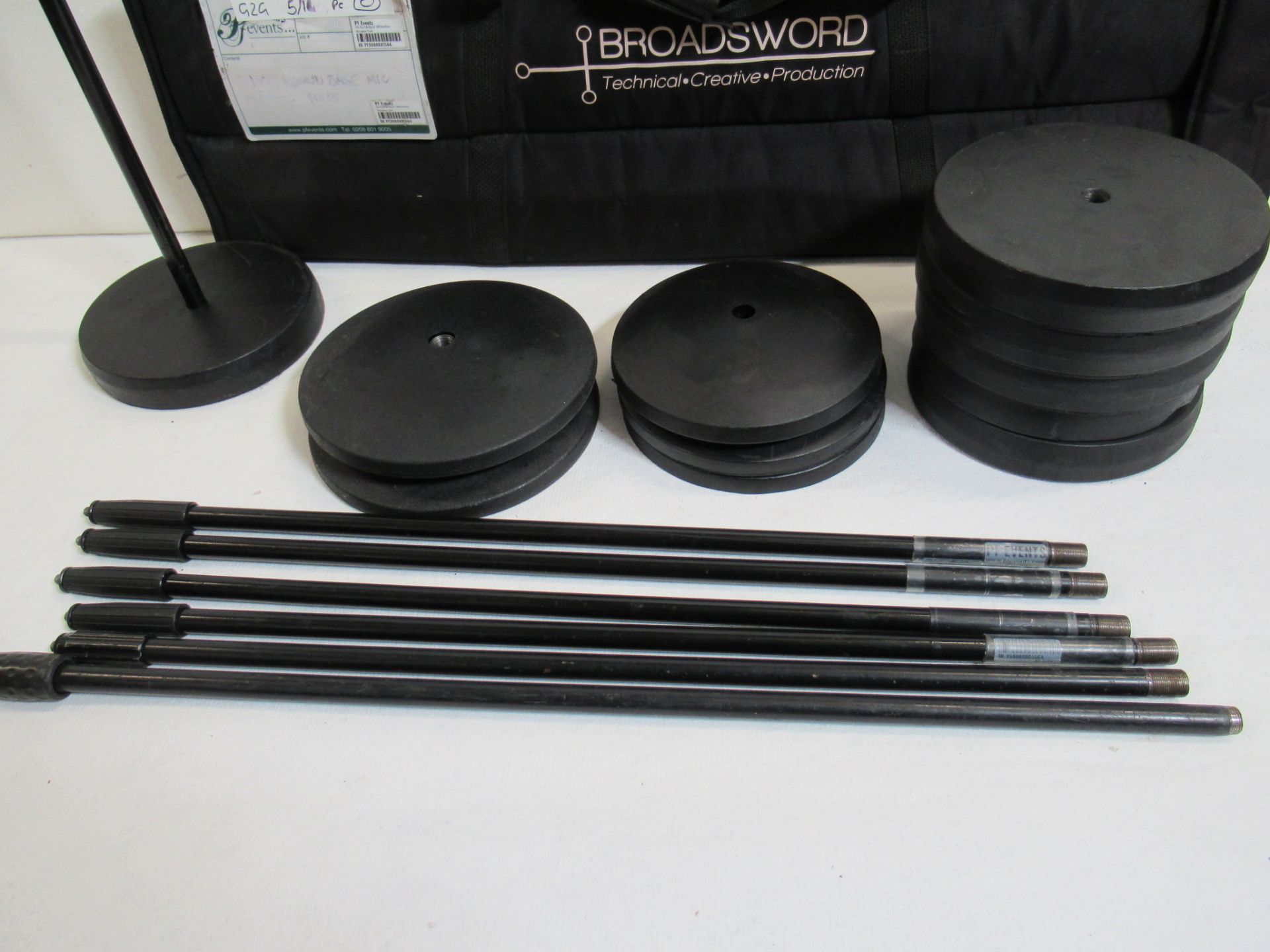 K&M round base tall telescopic microphone stands - Image 2 of 7