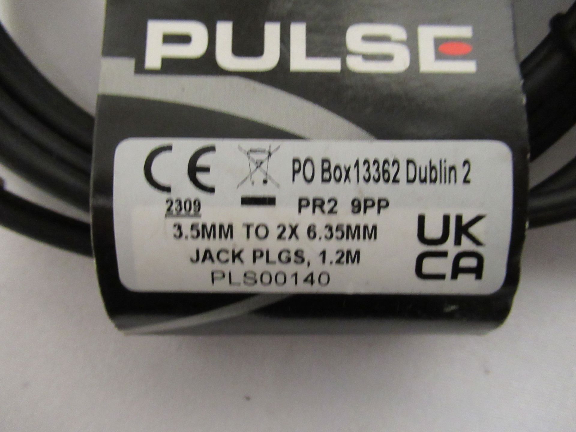 Quantity of Male Mini jack to RCA, 1/4" jack, M and F XLR and Female Mini Jack Cables - Image 4 of 9