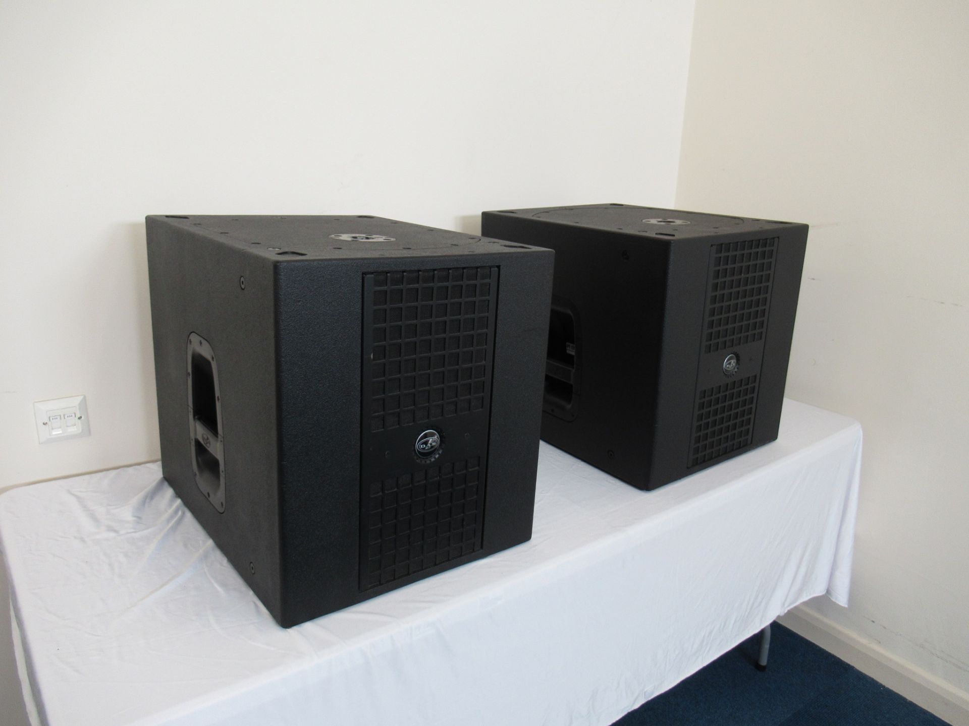 (2) DAS Audio Artec-S15 Black Subwoofers