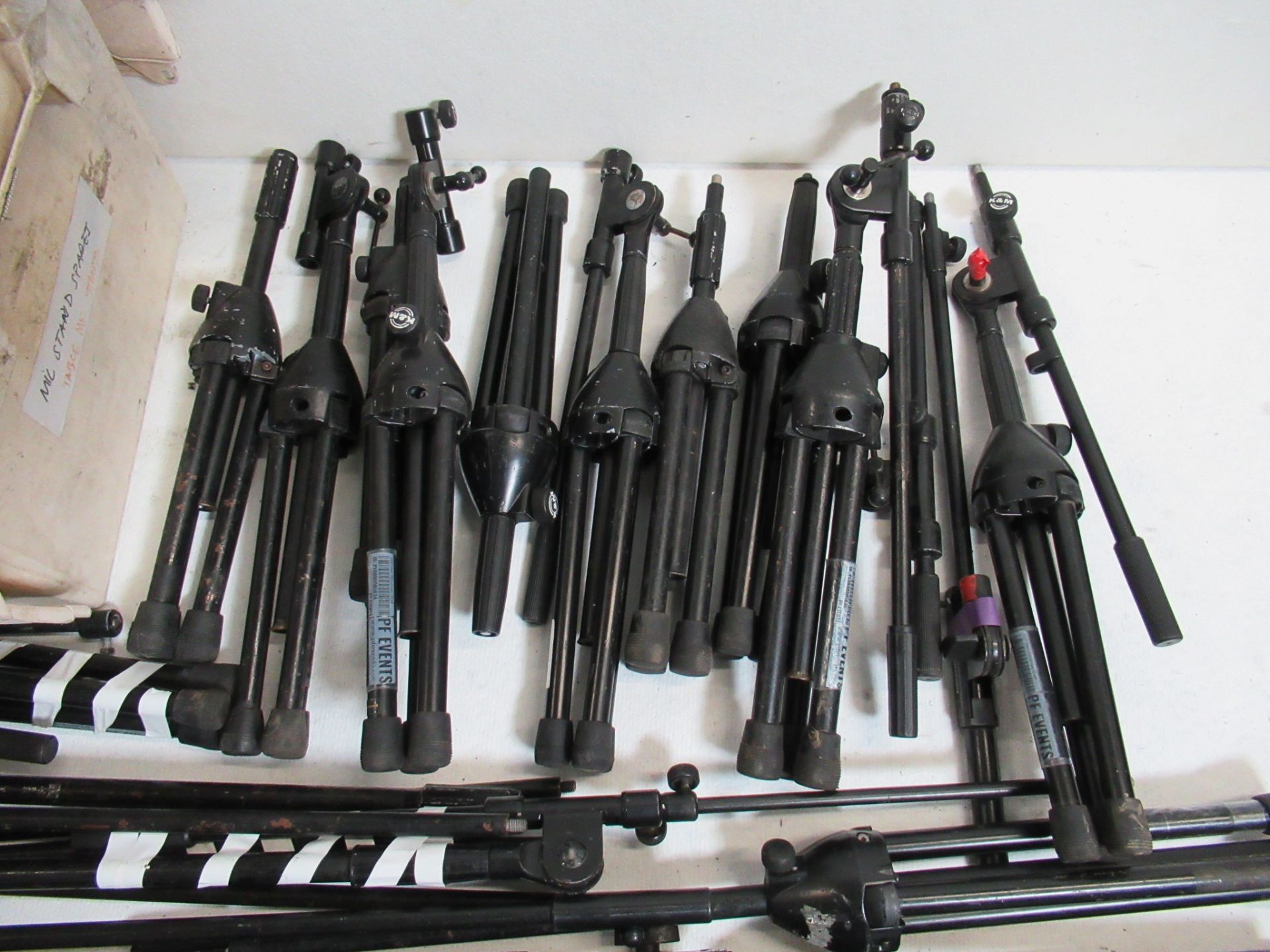 Assorted K&M microphone stands and parts for spares - Image 6 of 8
