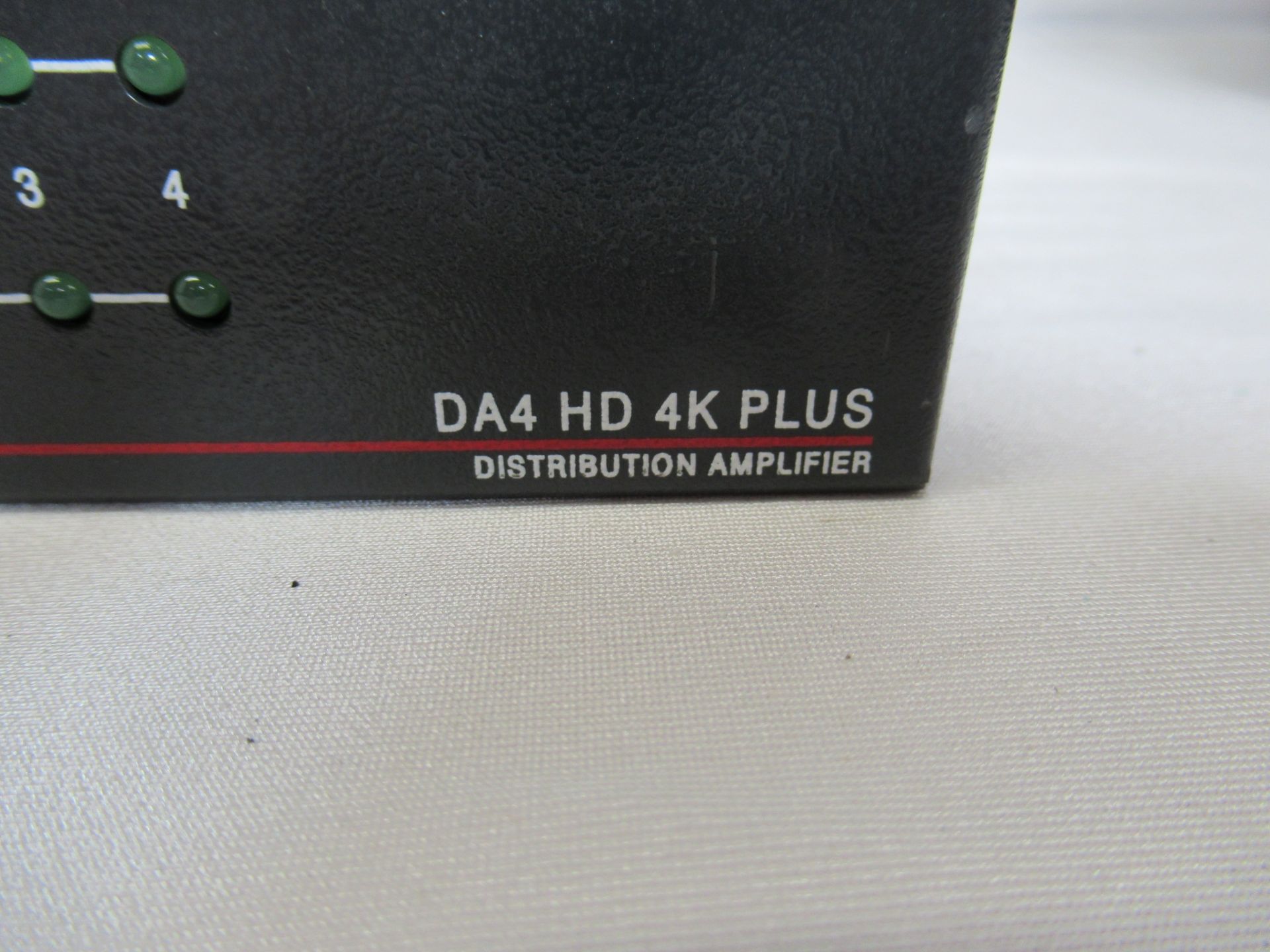 Extron DA4 HD 4K Plus 1:4 HDMI 4K distribution amplifier - Image 4 of 11