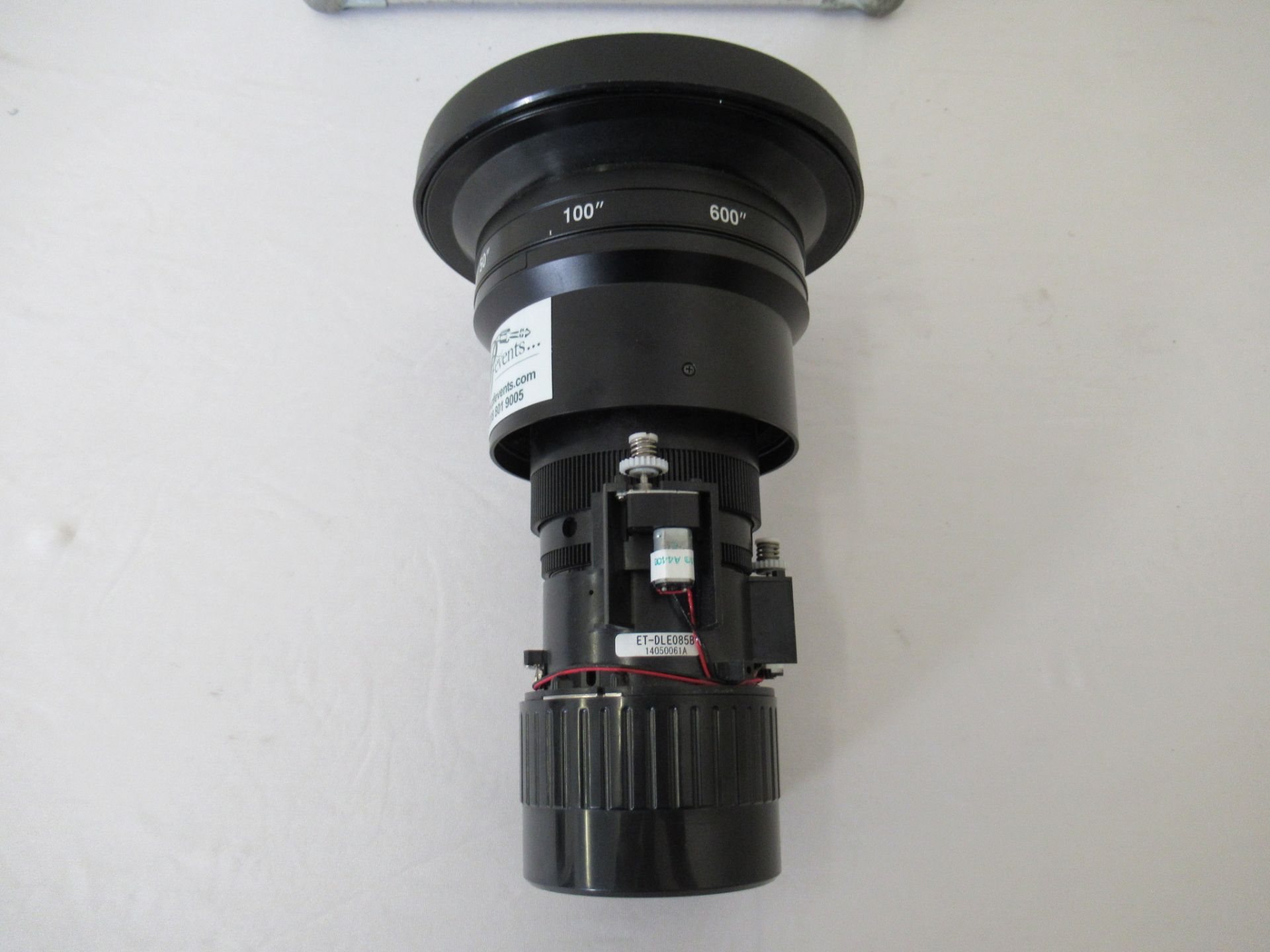 Panasonic ET-DLE085 digital light processing projection zoom lens 0.8-1.0:1 - Image 3 of 11