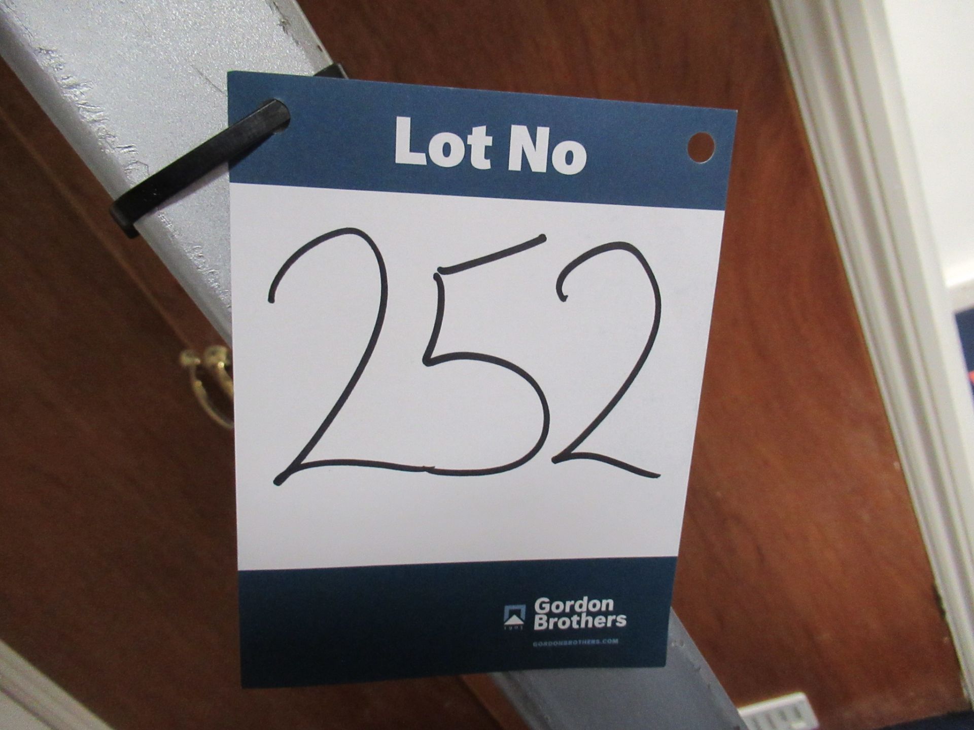 Samsung ME65B 65" LED-backlit LCD flat panel display - Image 8 of 8