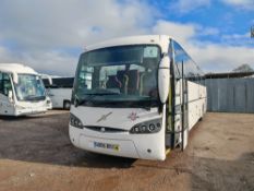 AD06 BOU - Volvo B7R Sunsundegui Sideral Base 53 seat coach - PSVAR Compliant