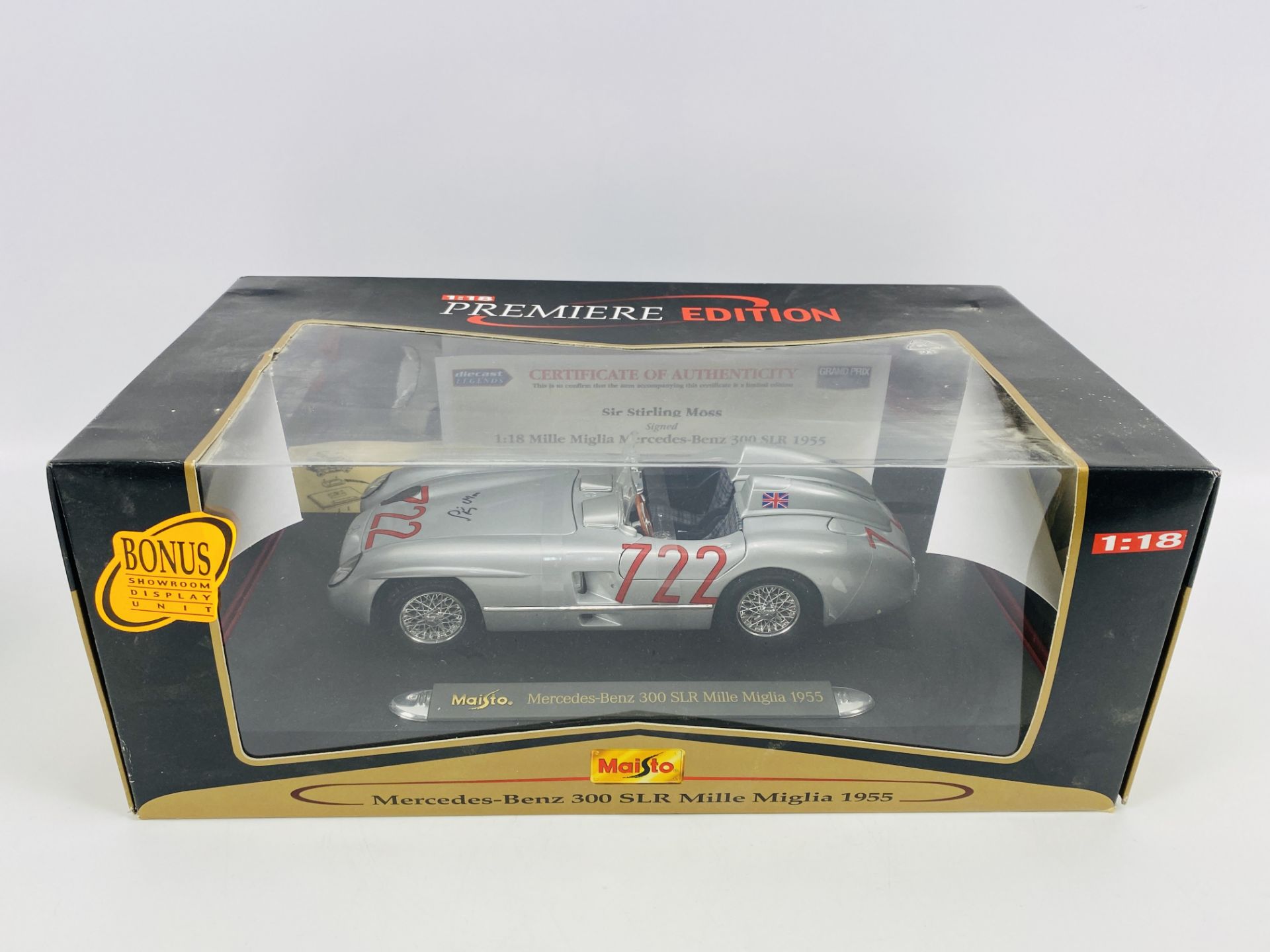 A collection of three 'Maisto' 1/18 scale boxed model cars - Image 2 of 10