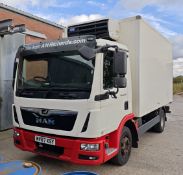 1 x 2017 MAN TGL 12.220 4X2 BL Refrigerated Box Truck Featuring a 500kg Meat Lift