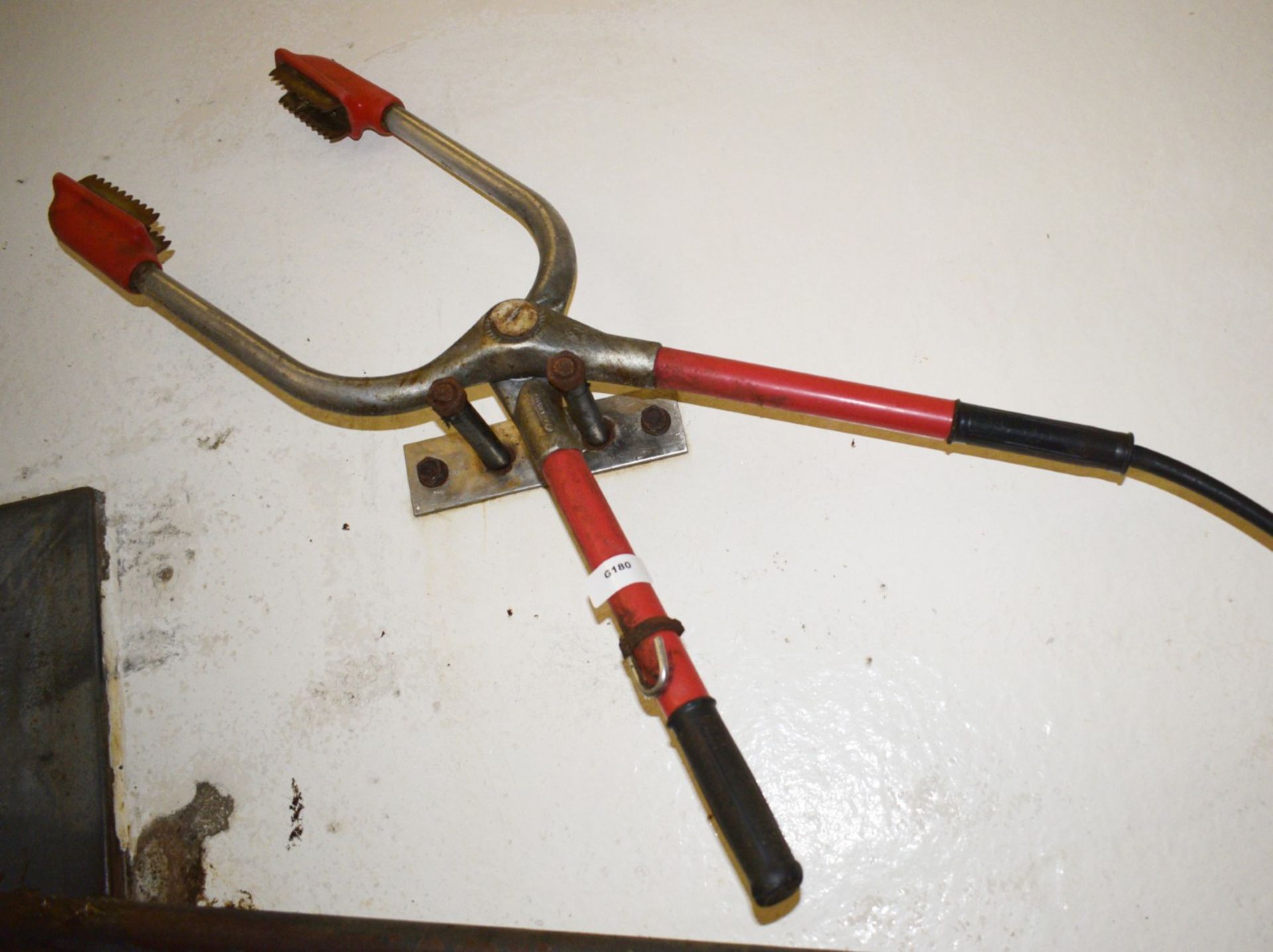 1 x Set of Electric Stunner Tongs