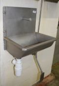 1 x Wall Mounted Knee Operated Hand Wash Sink Basin with Splashback