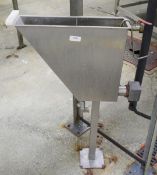 1 x Stainless Steel Floor Mounted Steriliser with Heating Element - Dimensions: H93 x W15.5 x D55