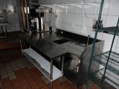 STAINLESS STEEL BEVERAGE STATION & COFFEE POTS