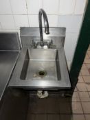 STAINLESS STEEL HANDWASH SINK