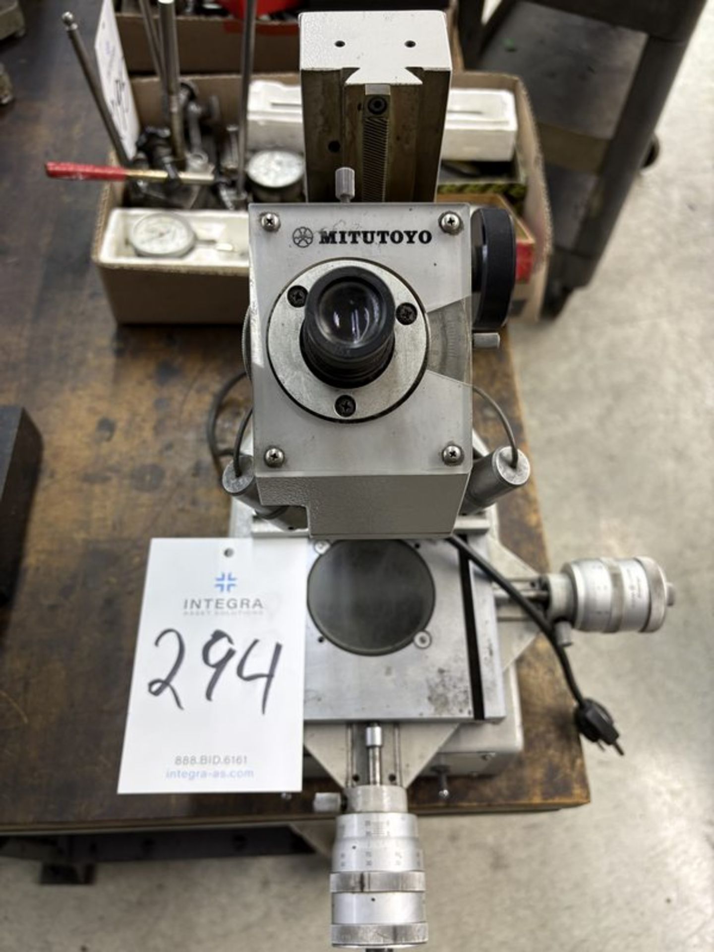 Mitutoyo Tool Makers Microscope