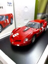 Super Rare-Fujimi 1:18 Scale Resin Collection FJM1218001 1962 Ferrari 250GT Breadvan 8 Guards Trophy