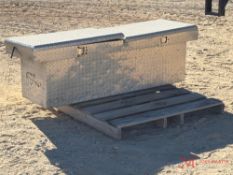 ALUMINUM TRUCK TOOLBOX