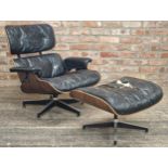 Early Charles & Ray Eames mid century lounge chair and ottoman by Herman Miller. First generation