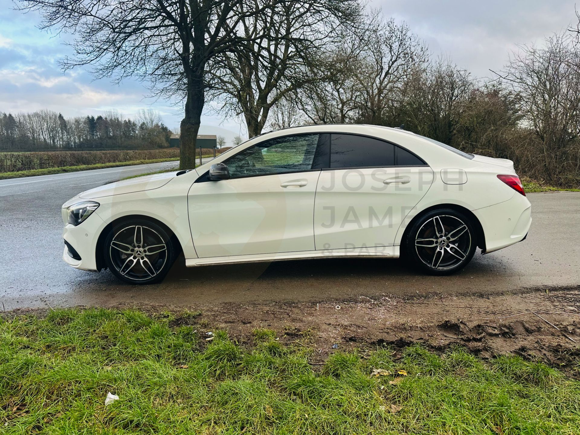 MERCEDES-BENZ CLA 220d *AMG-LINE EDITION* 7G-AUTO - 18 REG - AIR CON - 1 OWNER - PAN ROOF - EURO 6! - Image 6 of 31