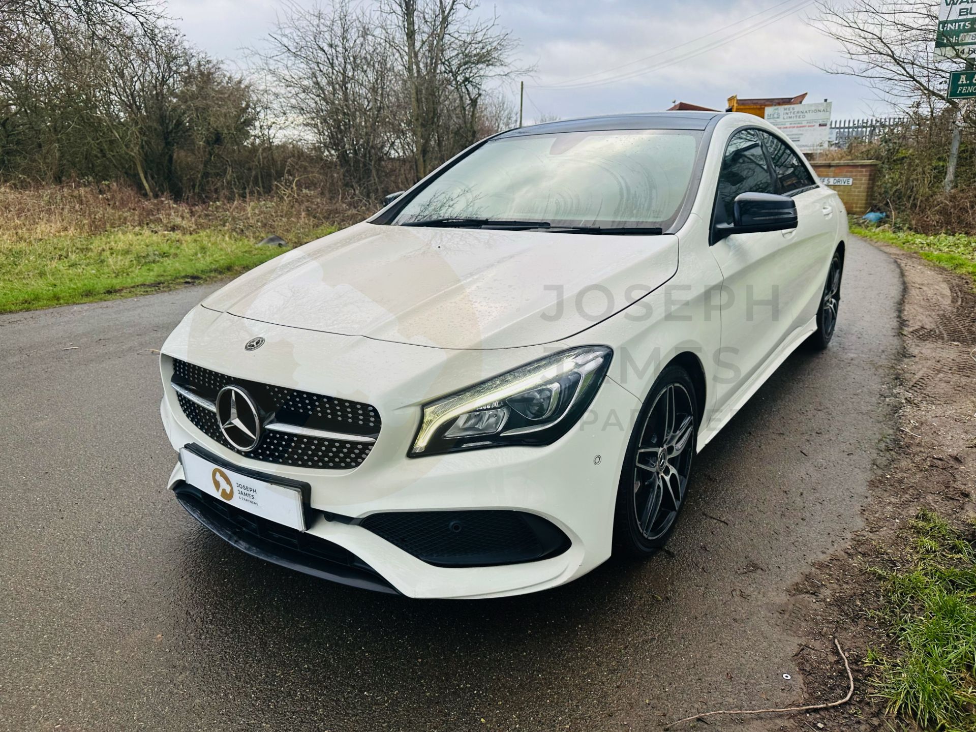 MERCEDES-BENZ CLA 220d *AMG-LINE EDITION* 7G-AUTO - 18 REG - AIR CON - 1 OWNER - PAN ROOF - EURO 6! - Image 4 of 31