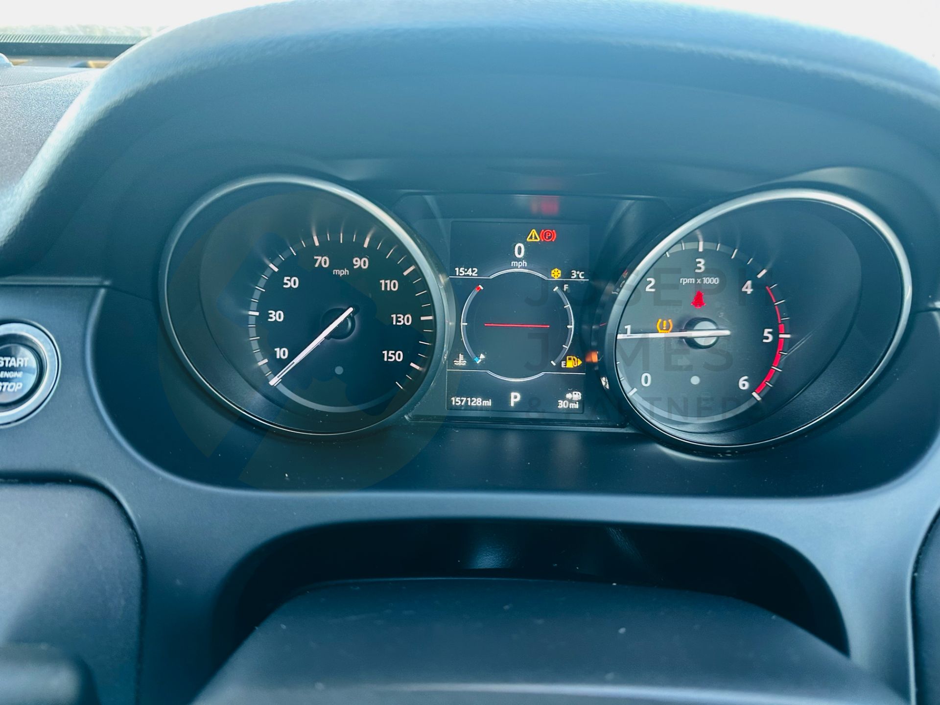 "ON SALE" LAND ROVER DISCOVERY SPORT *SE TECH* 7 SEATER SUV (2017 - EURO 6) 2.0 TD4 - AUTOMATIC*4WD* - Image 32 of 33