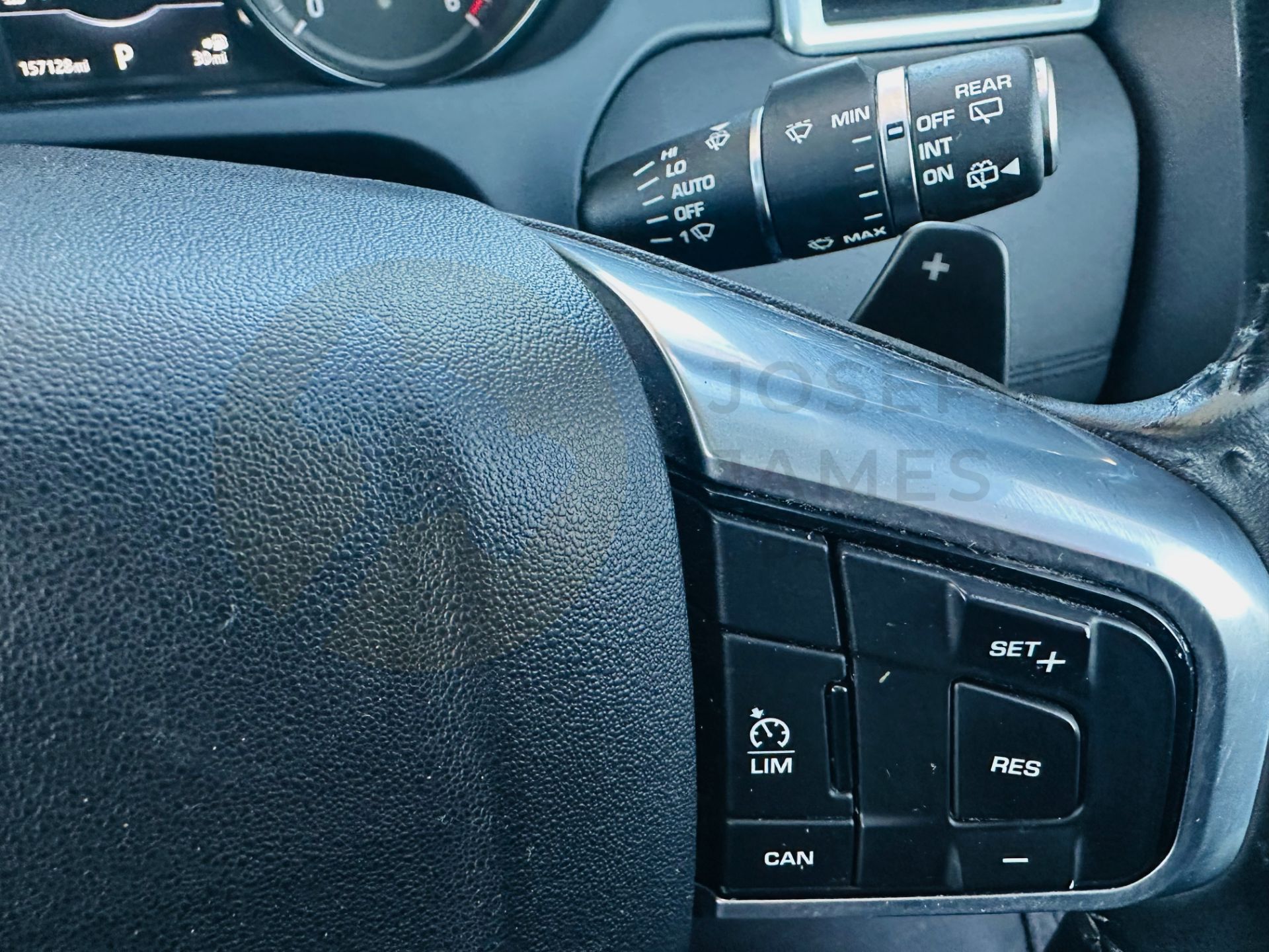 "ON SALE" LAND ROVER DISCOVERY SPORT *SE TECH* 7 SEATER SUV (2017 - EURO 6) 2.0 TD4 - AUTOMATIC*4WD* - Image 31 of 33