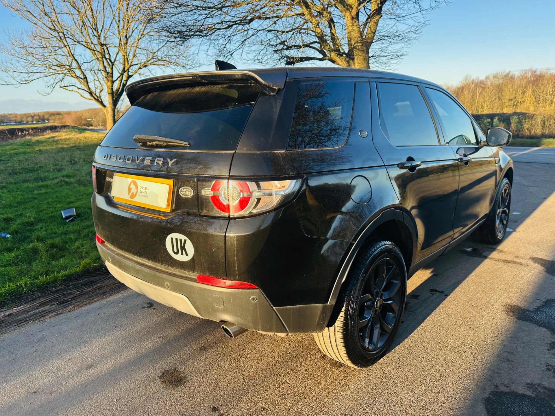 "ON SALE" LAND ROVER DISCOVERY SPORT *SE TECH* 7 SEATER SUV (2017 - EURO 6) 2.0 TD4 - AUTOMATIC*4WD* - Image 9 of 33