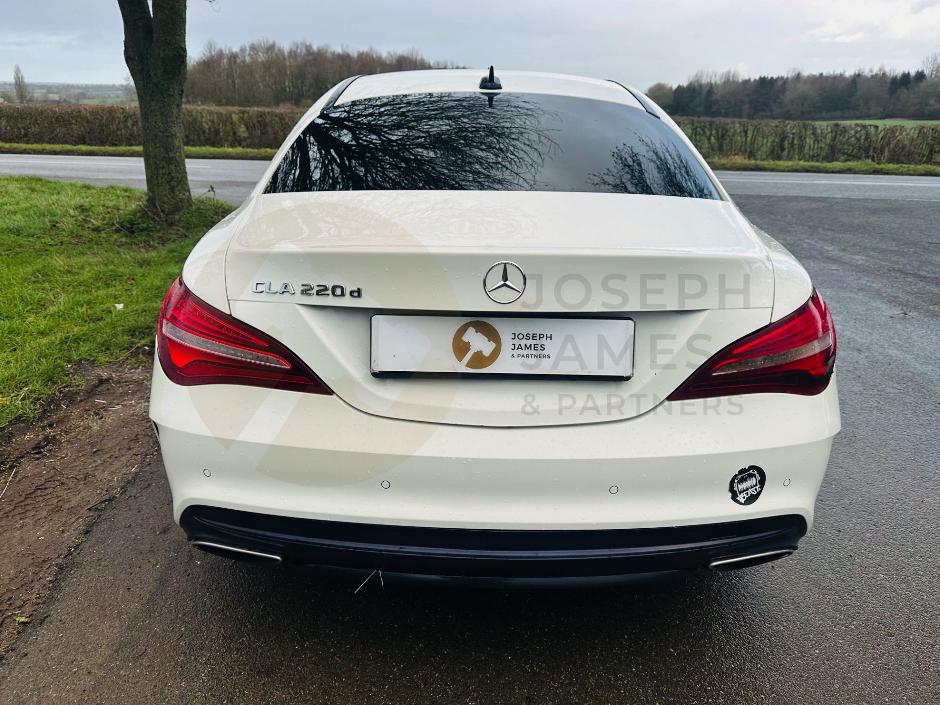 MERCEDES-BENZ CLA 220d *AMG-LINE EDITION* 7G-AUTO - 18 REG - AIR CON - 1 OWNER - PAN ROOF - EURO 6! - Image 8 of 31