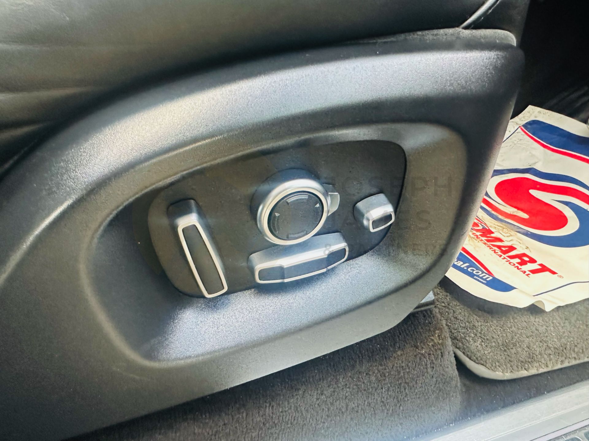 (On Sale) RANGE ROVER SPORT *AUTOBIOGRAPHY DYNAMIC* SUV (65 REG - EURO 6) 4.4 SDV8 - AUTOMATIC - Image 28 of 39