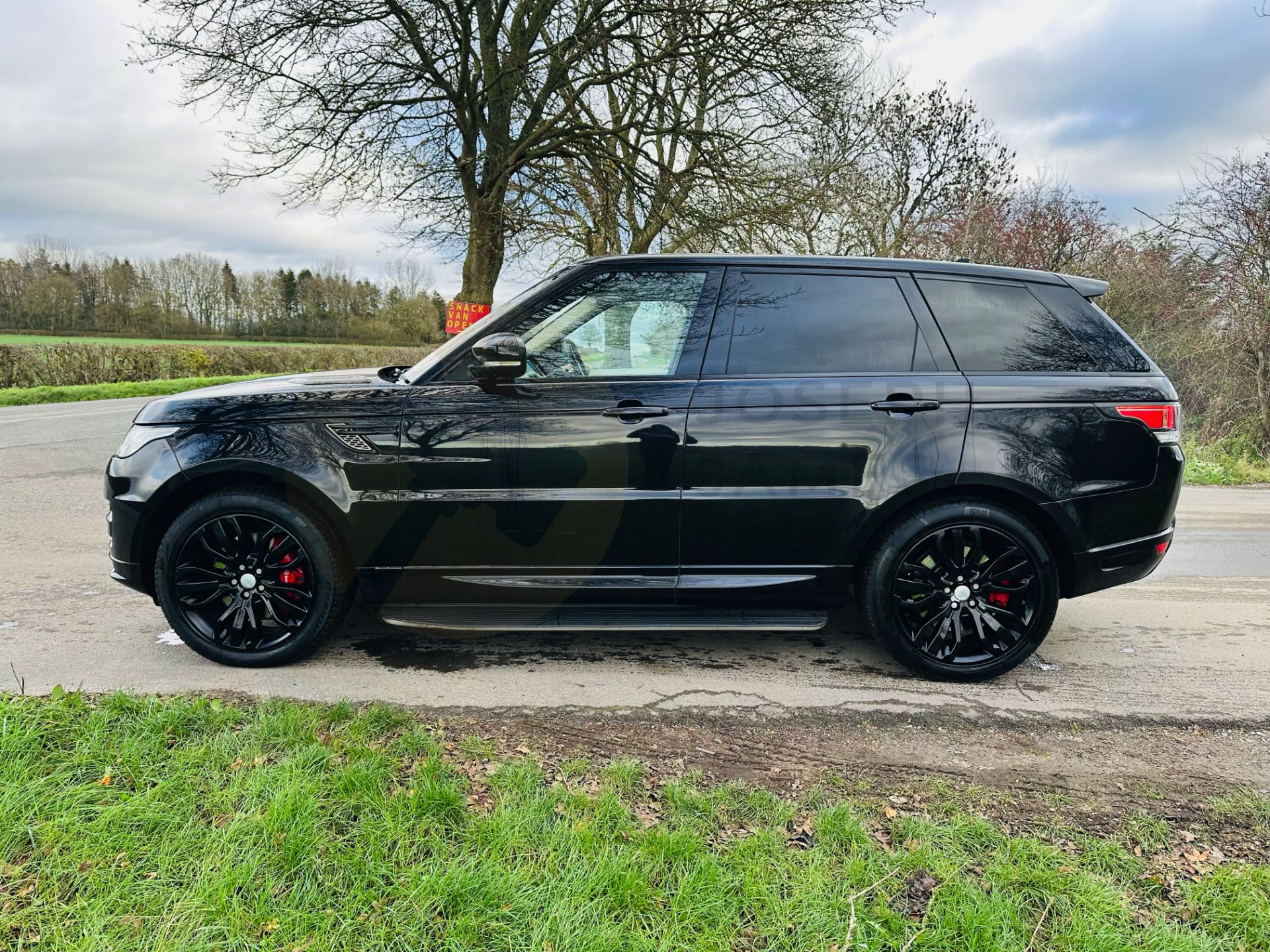 (On Sale) RANGE ROVER SPORT *AUTOBIOGRAPHY DYNAMIC* SUV (65 REG - EURO 6) 4.4 SDV8 - AUTOMATIC - Image 6 of 39