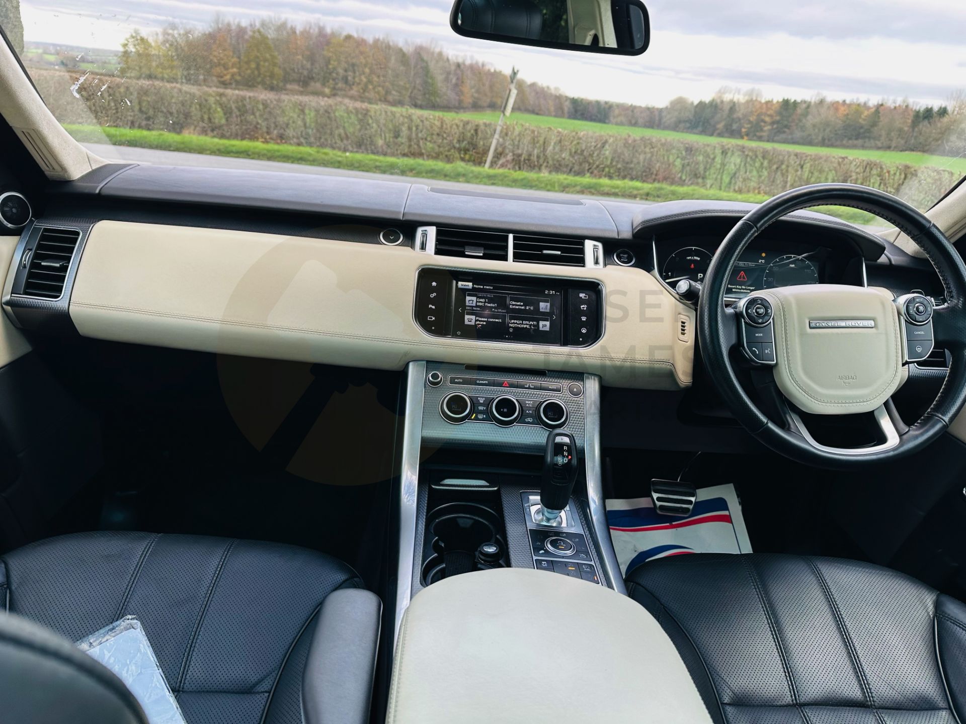 (On Sale) RANGE ROVER SPORT *AUTOBIOGRAPHY DYNAMIC* SUV (65 REG - EURO 6) 4.4 SDV8 - AUTOMATIC - Image 18 of 39