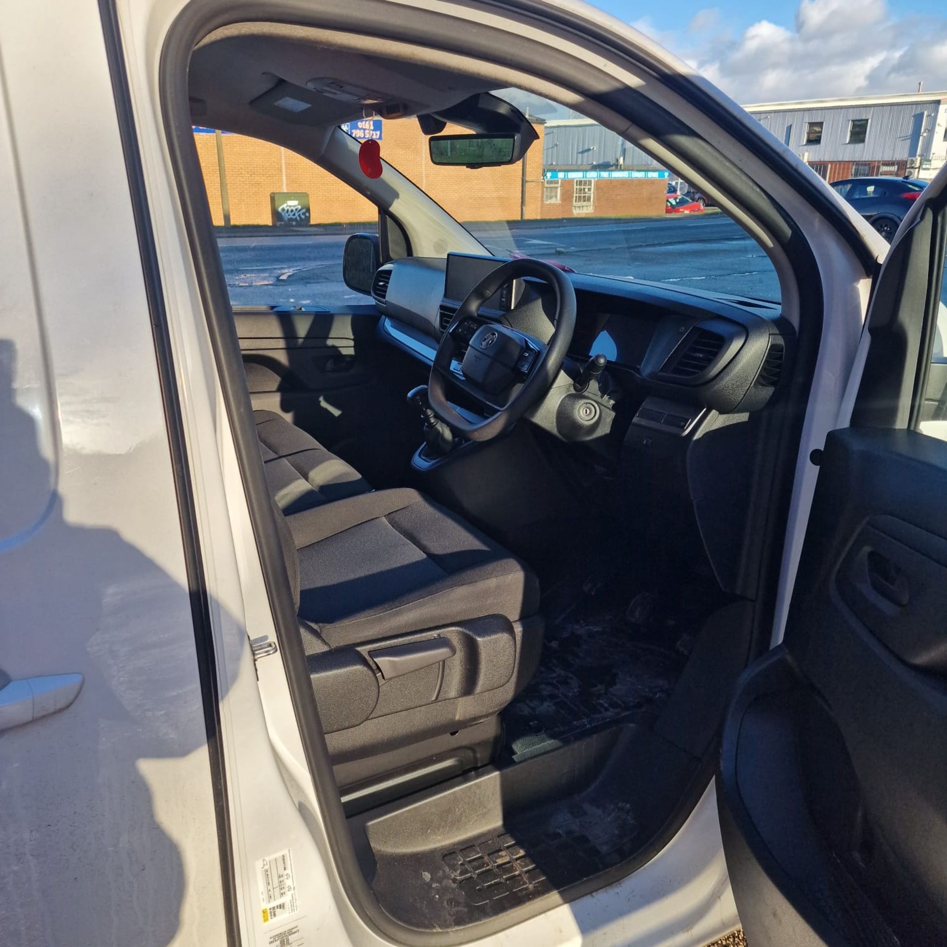Vauxhall Vivaro Refrigerated Van | DS74 OXJ | 25,938 Miles - Image 12 of 17