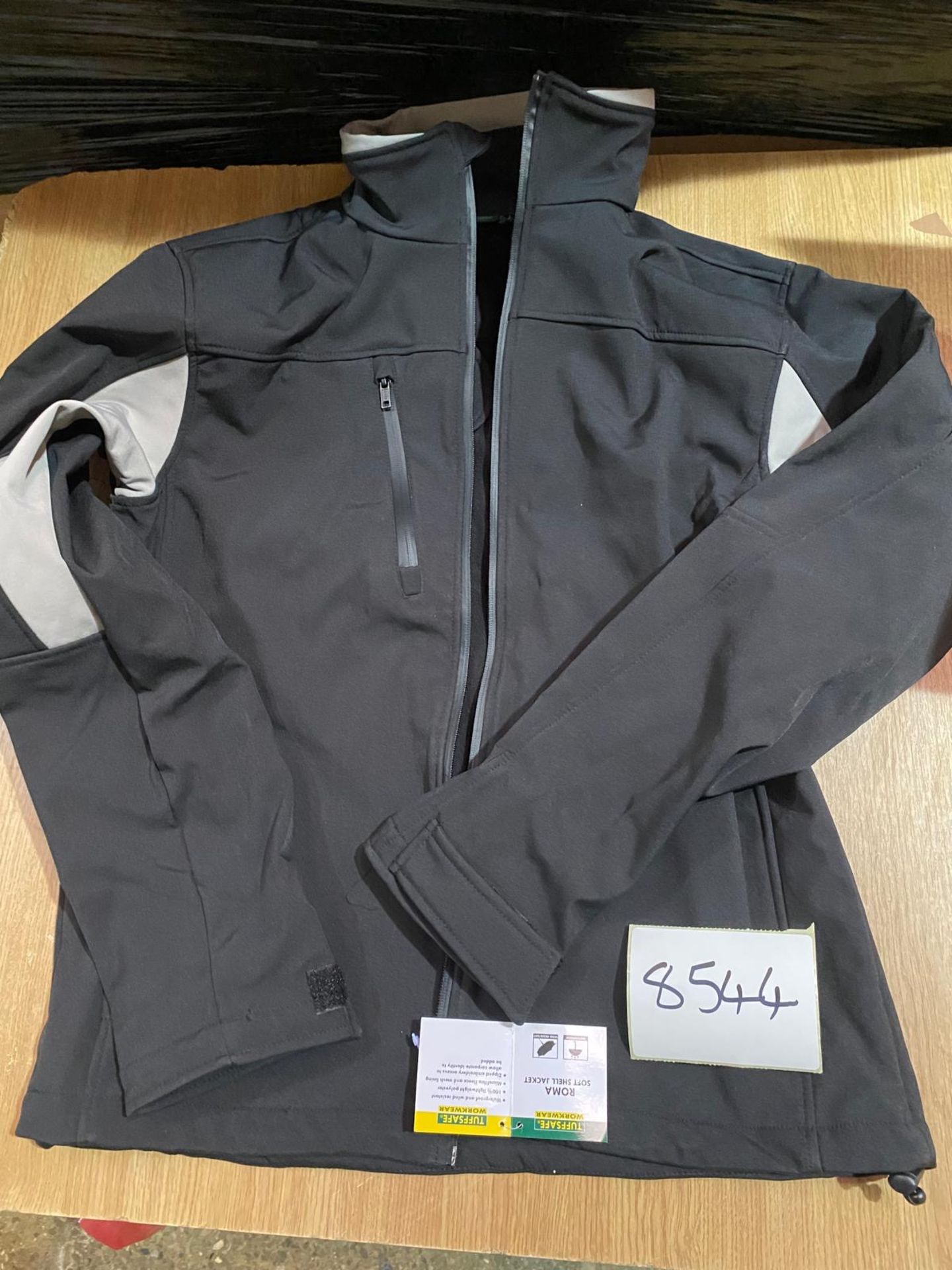 1 X TUFFSAFE ROMA SOFTSHELL JACKET MEDIUM